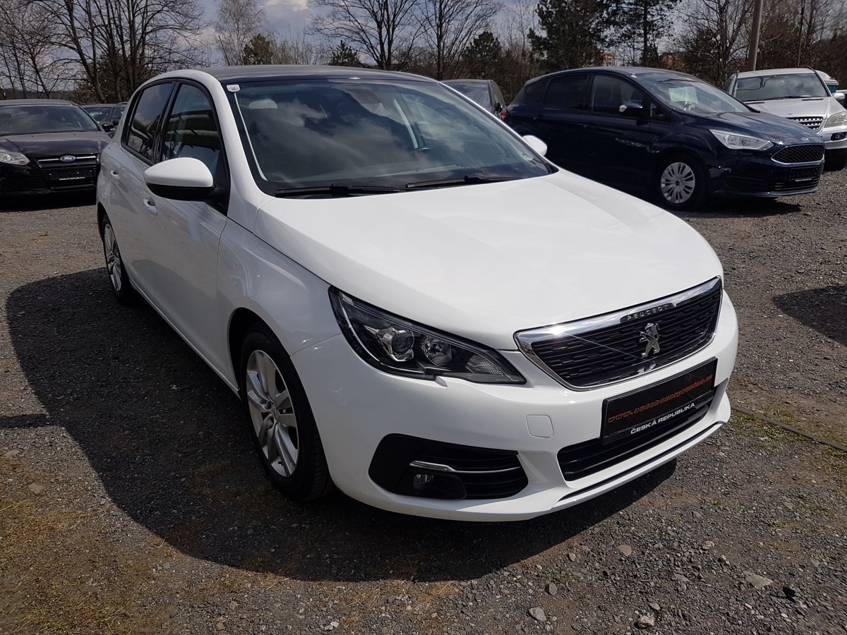 Peugeot 308, 1.2i 81KW NAVI HEZKÝ VŮZ