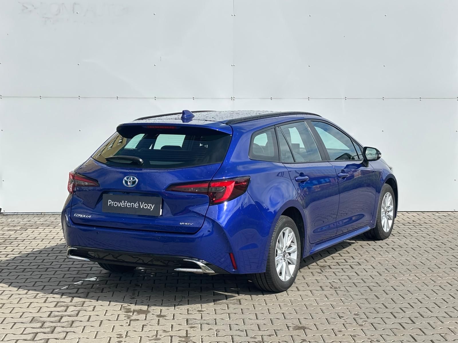 Toyota Corolla, 1.8 HSD e-CVT Comfort Tech - fotka 2