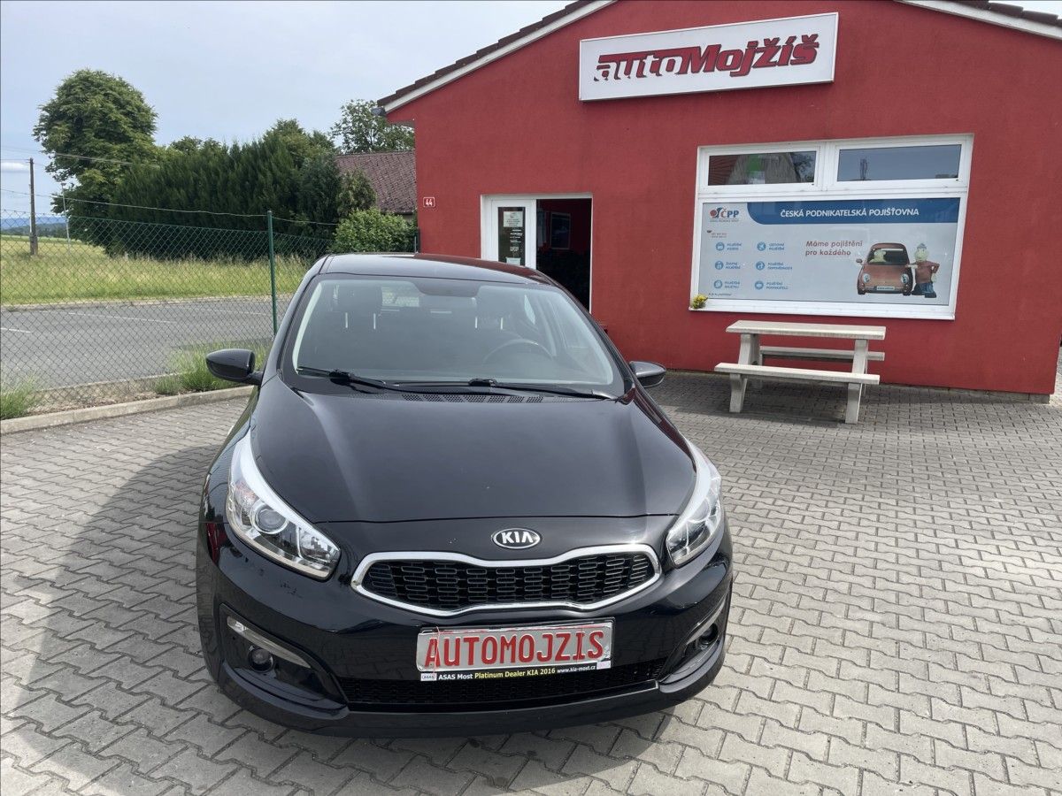 Kia Cee´d, 1,4 16V ČR PROVOZ 12/2017 SERV - fotka 2