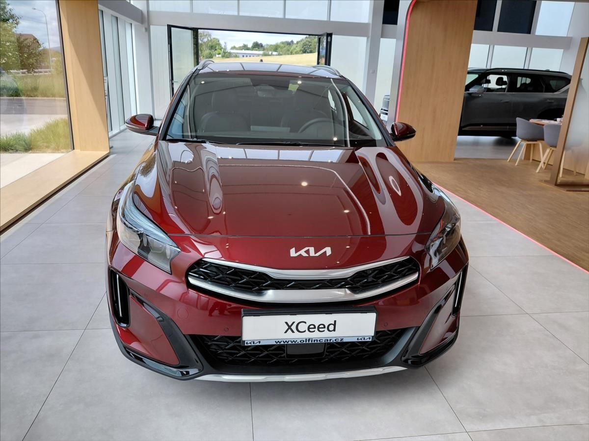 Kia XCee´d, 1,6   T-GDI 7DCT EXCLUSIVE - fotka 3