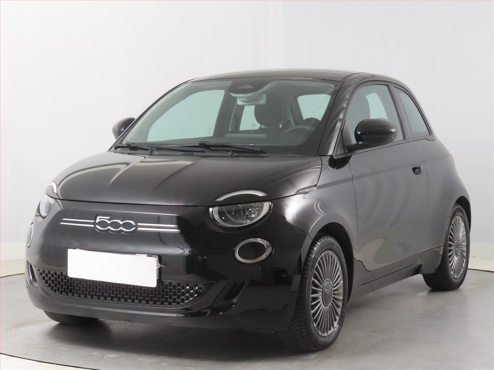 Fiat 500E, 42 kWh, SoH 93%, Automat - fotka 2