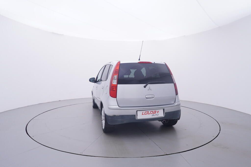 Mitsubishi Colt, 1.3 Mivec 70 kW - fotka 4