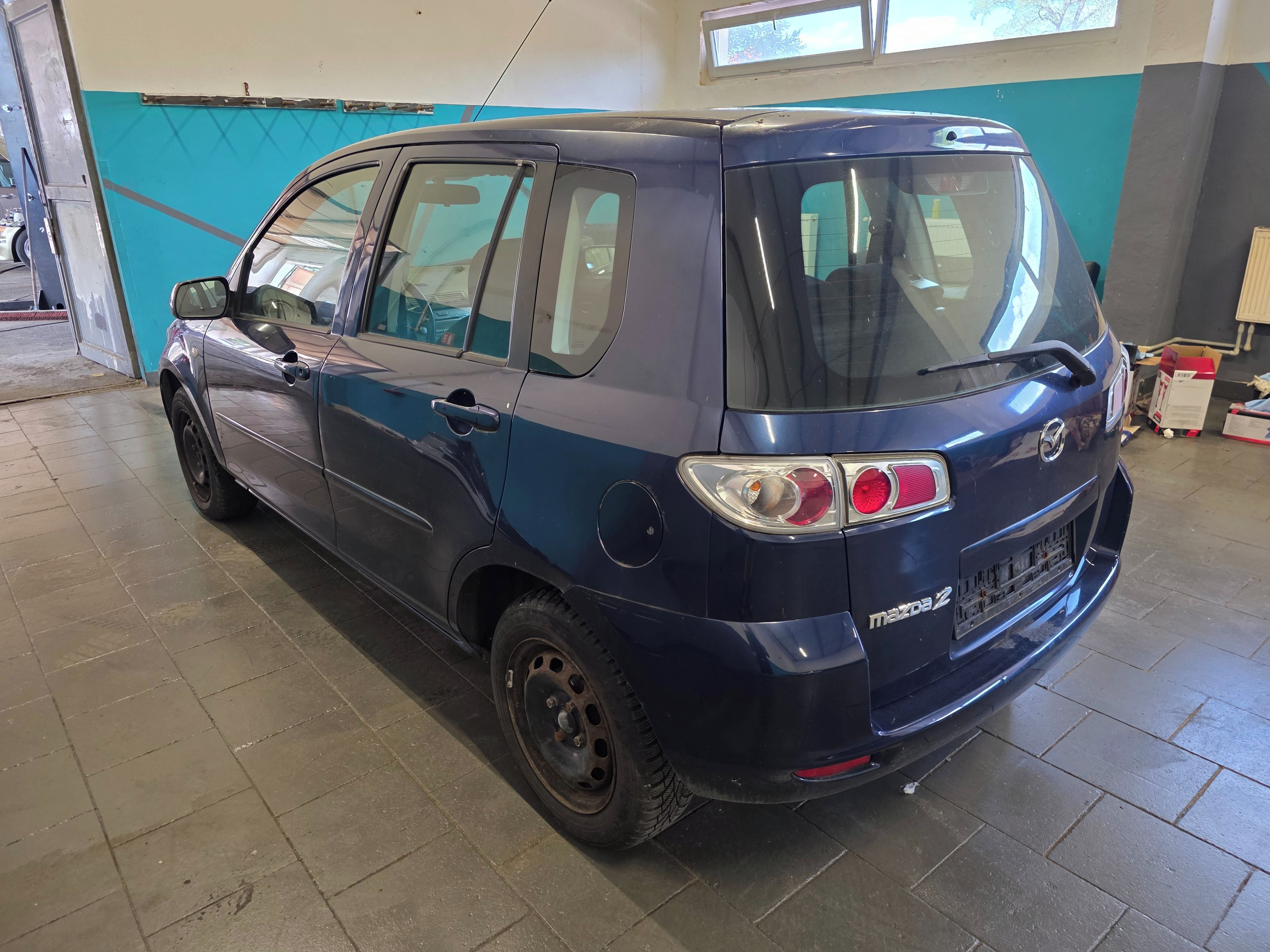Mazda 2 - fotka 2
