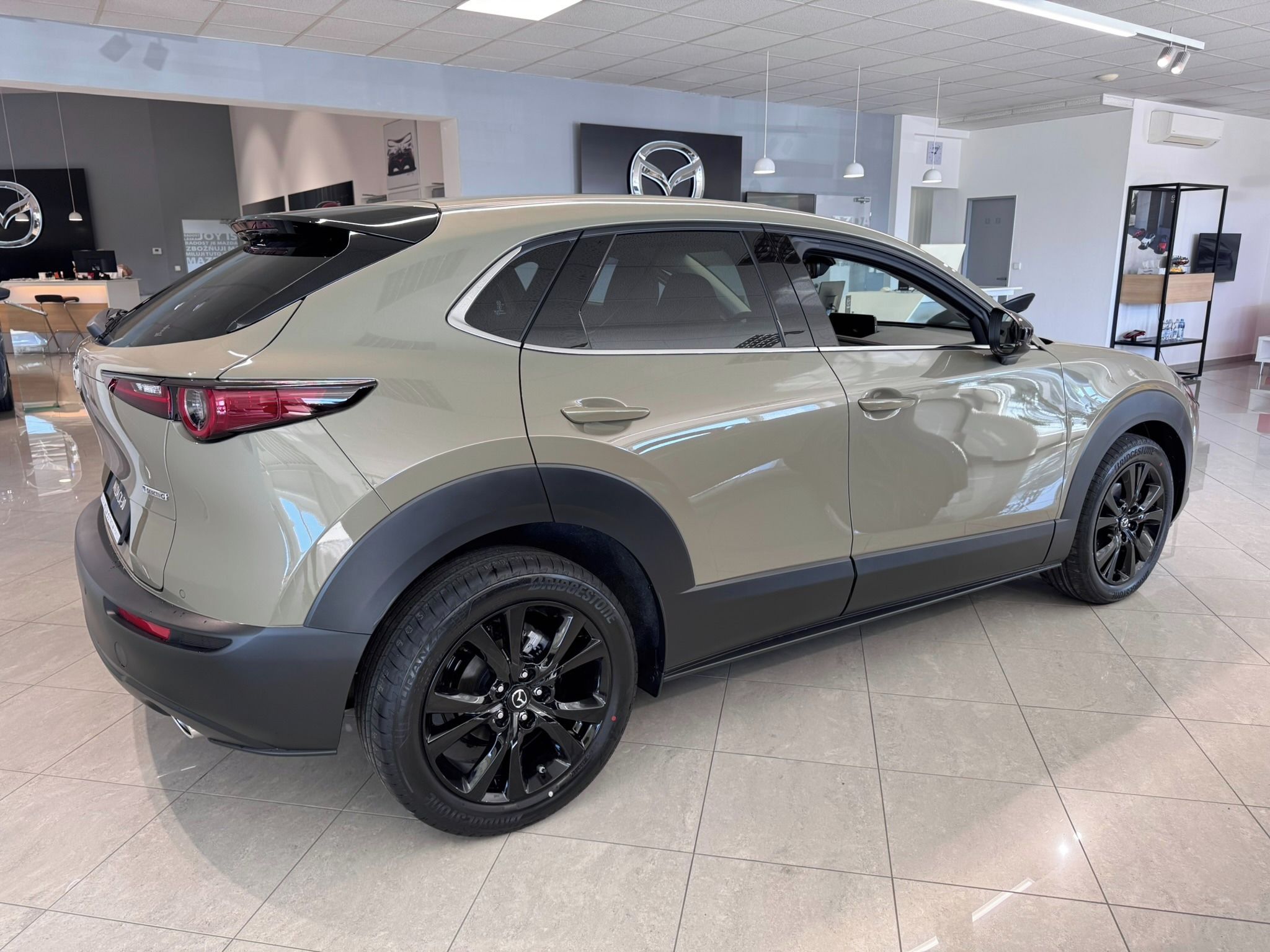 Mazda CX-30, 2.5L 6MT FWD Nagisa - fotka 5
