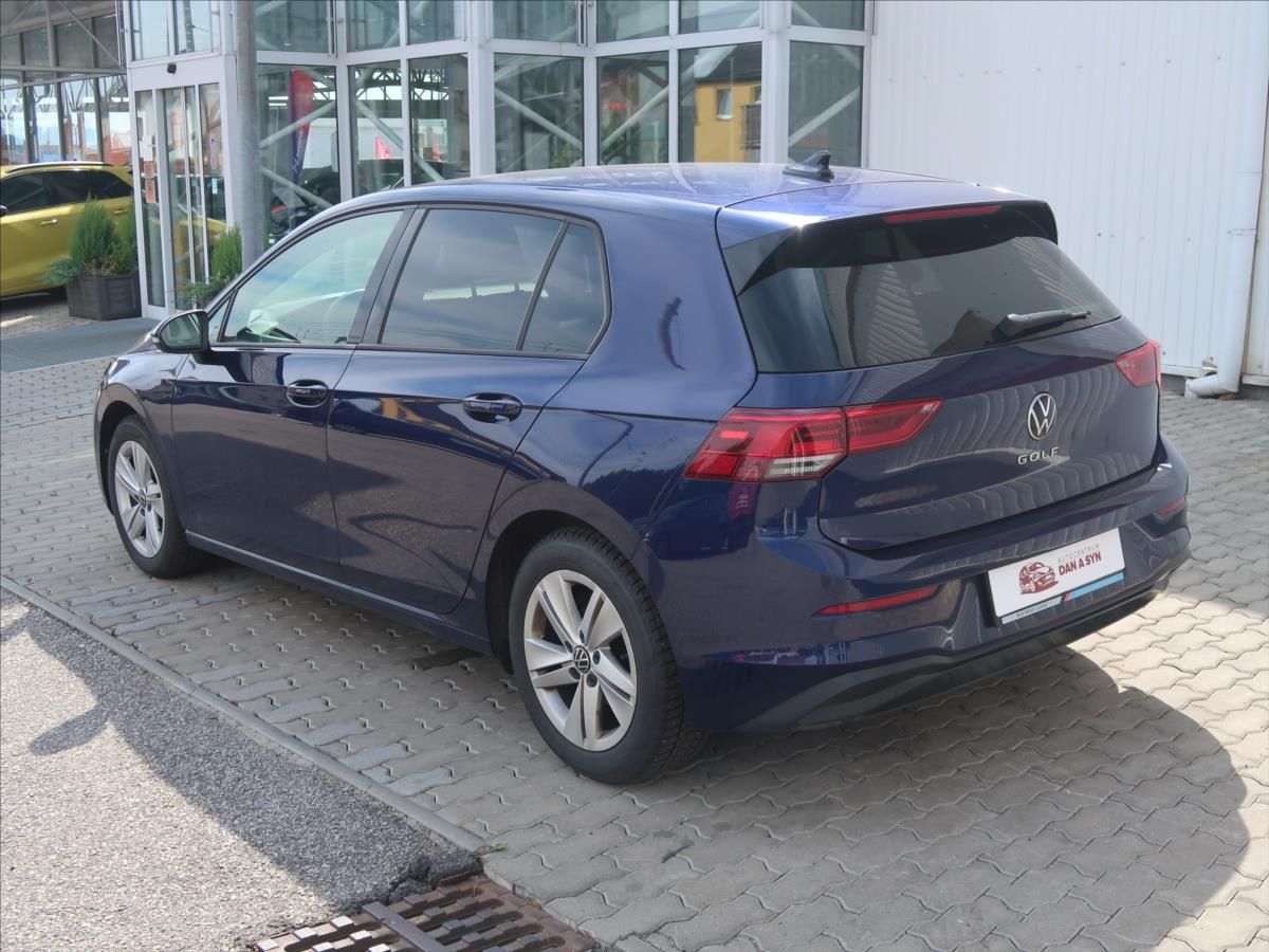 Volkswagen Golf, 1,0 TSI Life 1.majitel CZ - fotka 4
