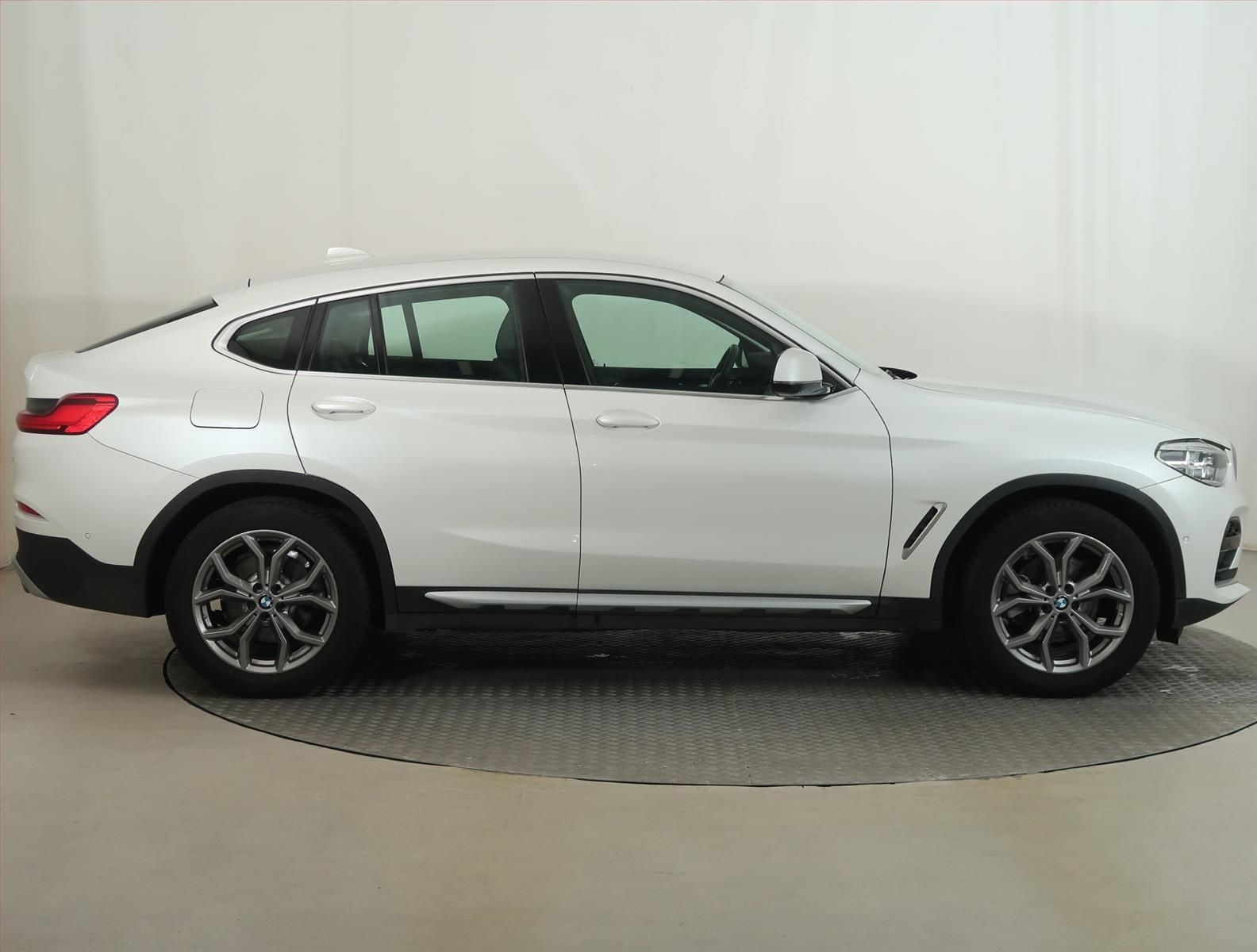 BMW X4, xDrive20d, 4X4, Automat, ČR - fotka 6