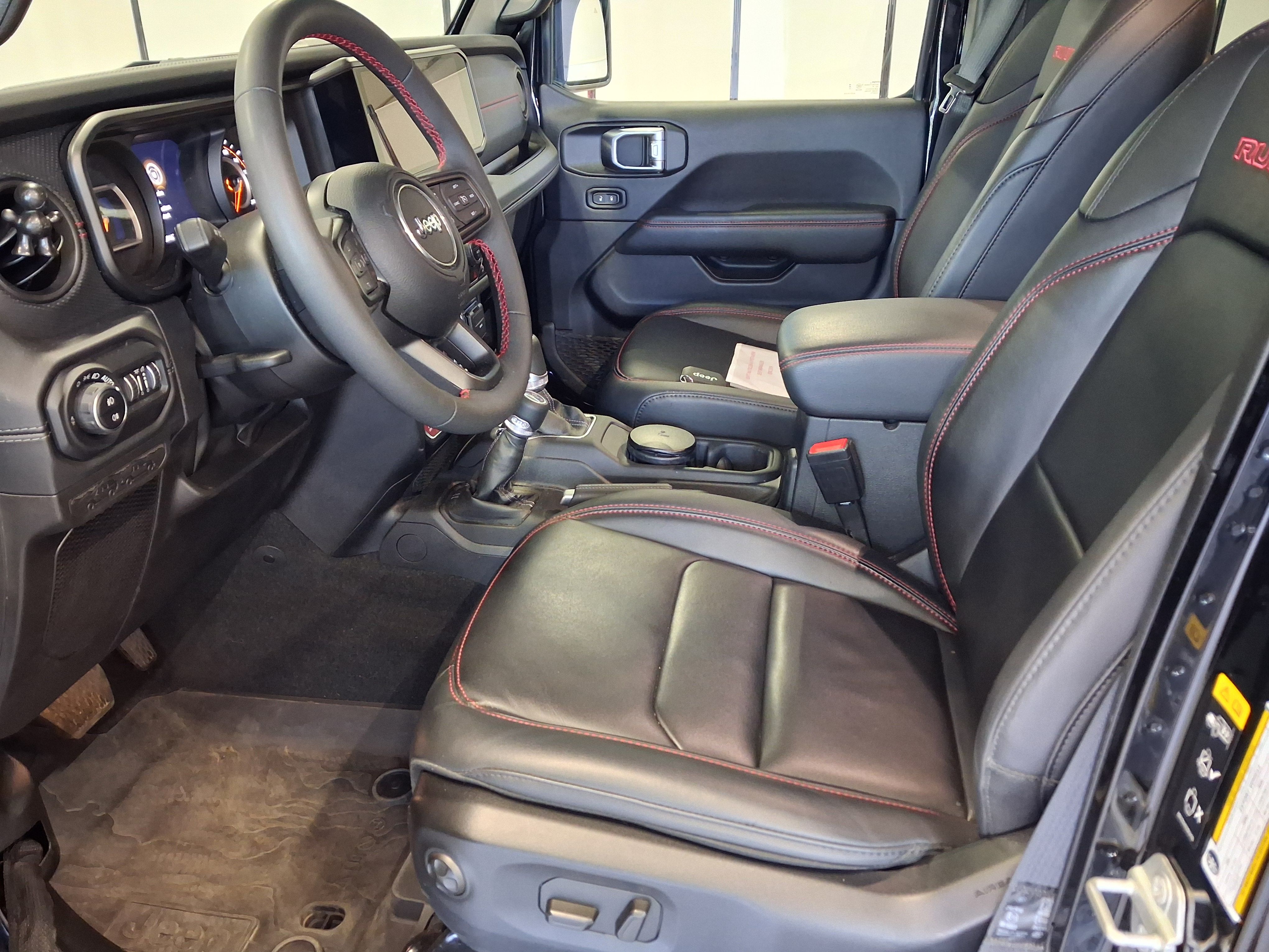 Jeep Wrangler, Rubicon 2.0 Turbo 4WD - fotka 6