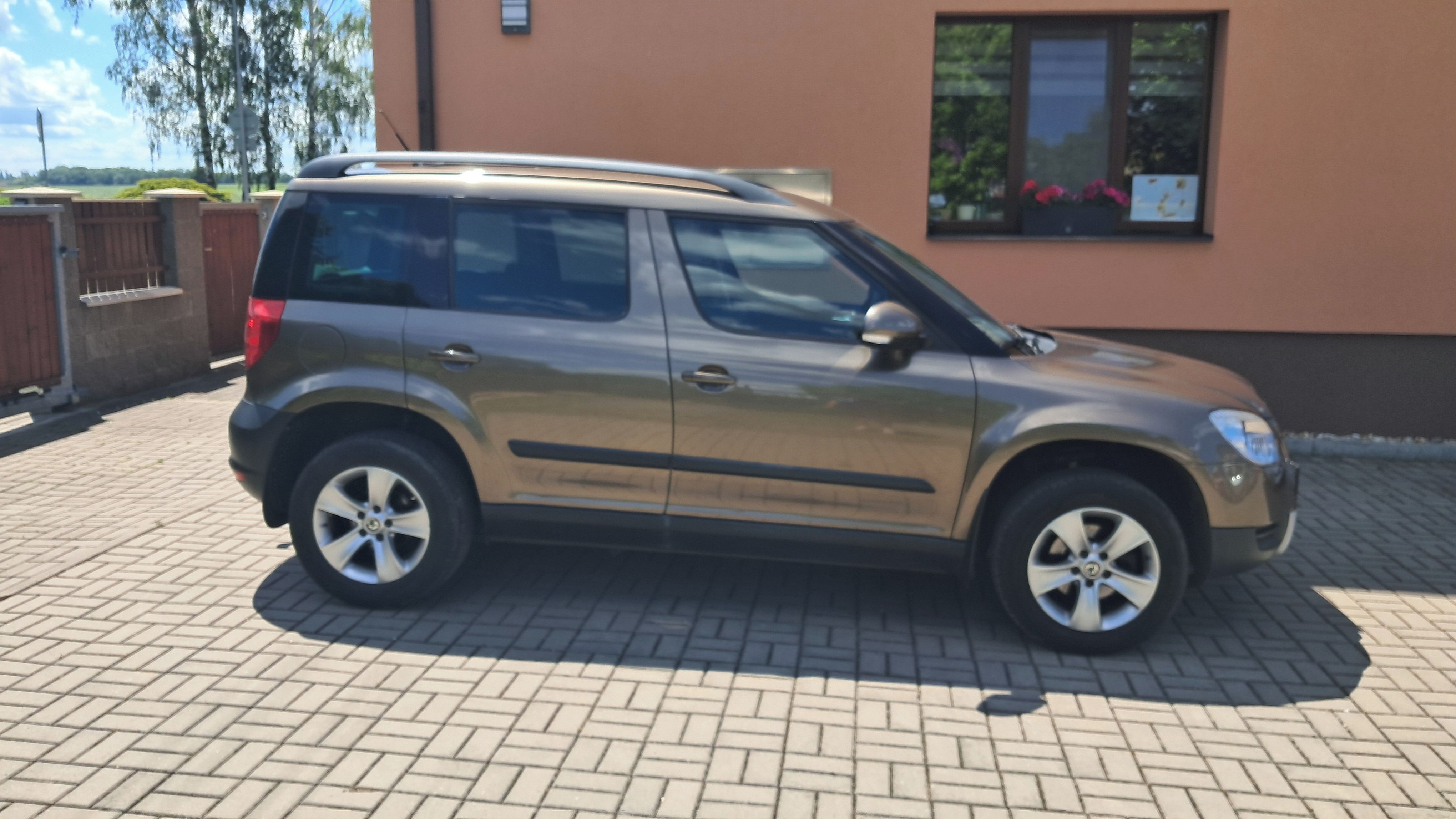 Škoda Yeti, 1.2 TSI / 77KW 1.MAJITEL ČR - fotka 3