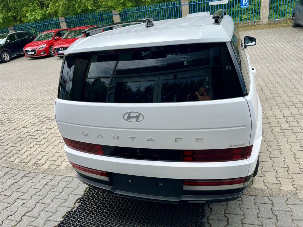 Hyundai Santa Fe, 1,6 T-GDi HEV  7S Premium - fotka 6