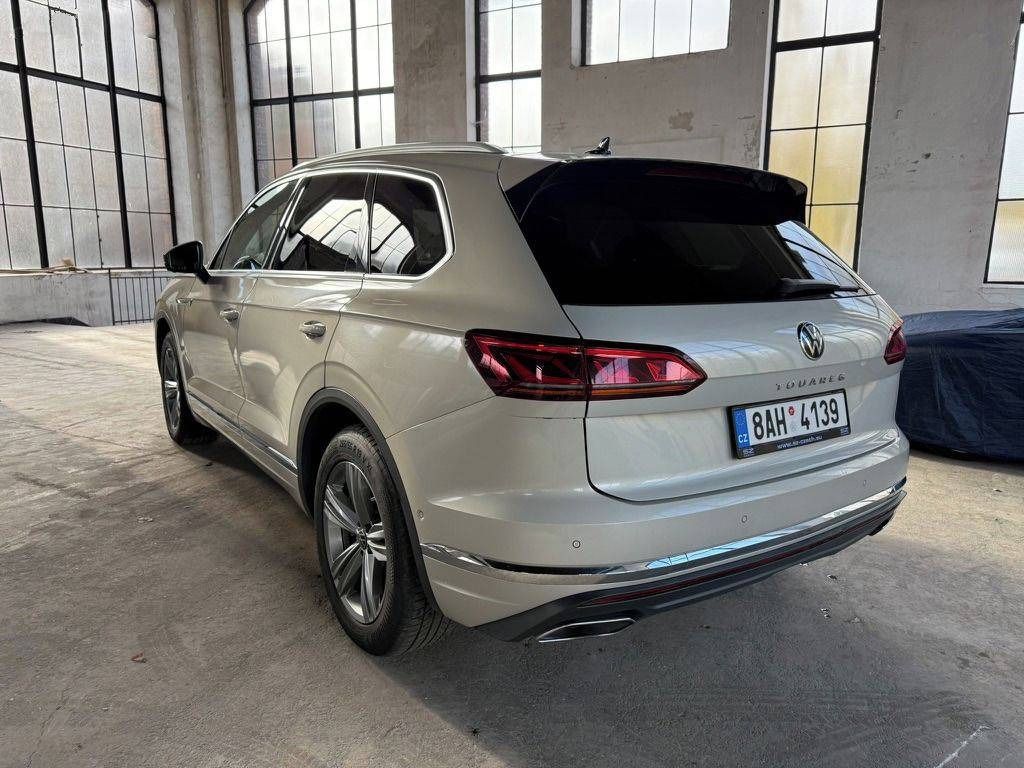 Volkswagen Touareg, 4.0 TDI - IQ LED, TOP PODVOZEK - fotka 3