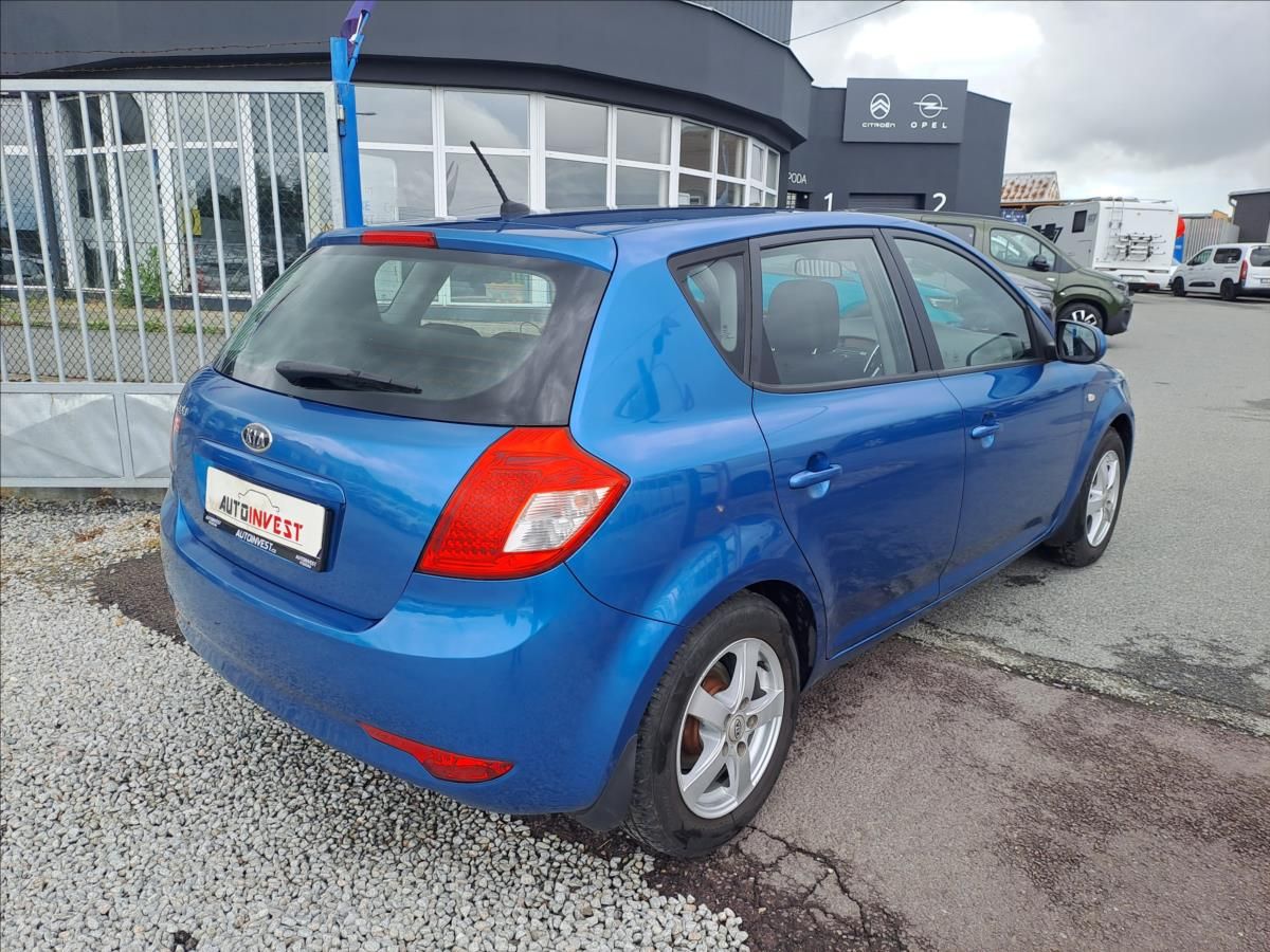 Kia Cee´d, 1,6 i 1.MAJITEL,KOUPENO CZ - fotka 3