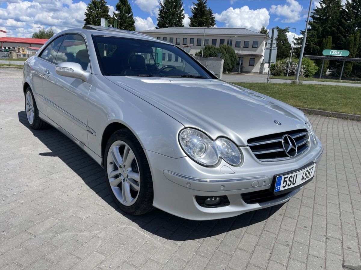 Mercedes-Benz CLK, 3,0 i V6 170kw Ambiente TOP st - fotka 6