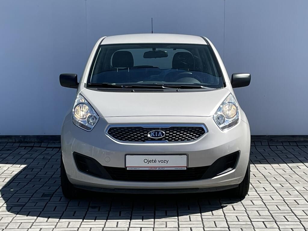 Kia Venga, 1.4 CVVT 66 kW - fotka 4