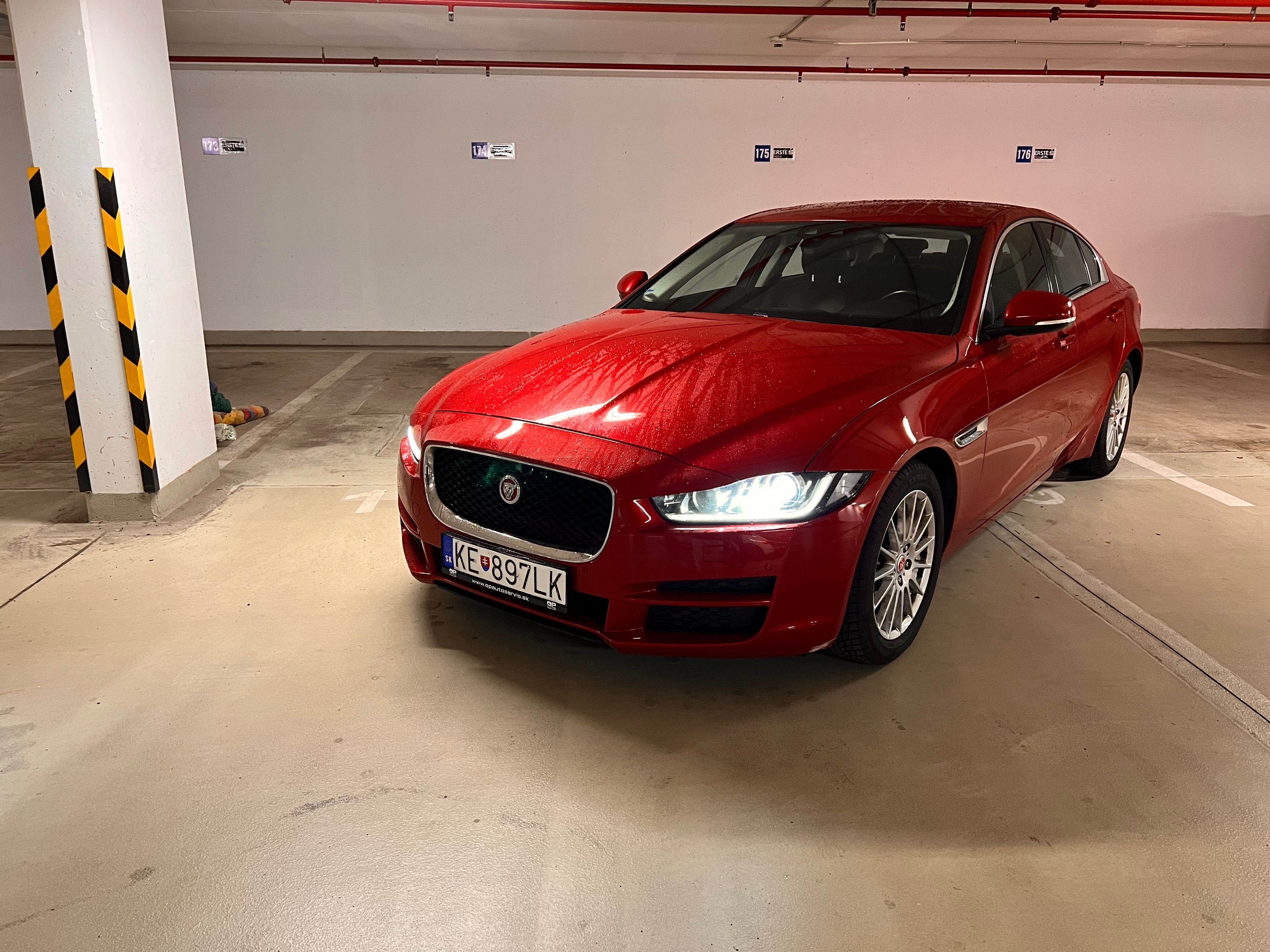 Jaguar XE, Prestige 120kW