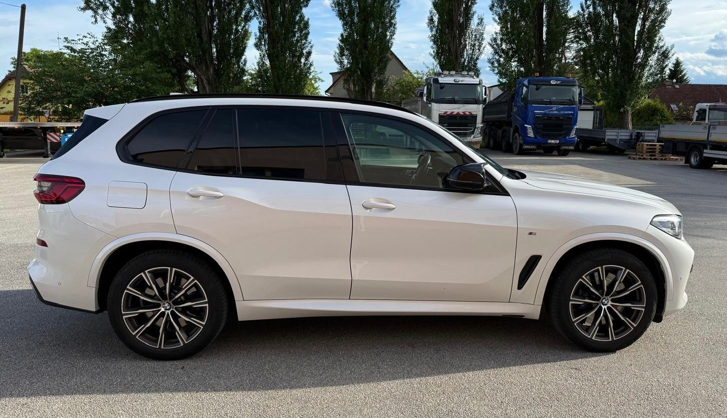 BMW X5, M-paket, panorama,.nez.topení - fotka 3
