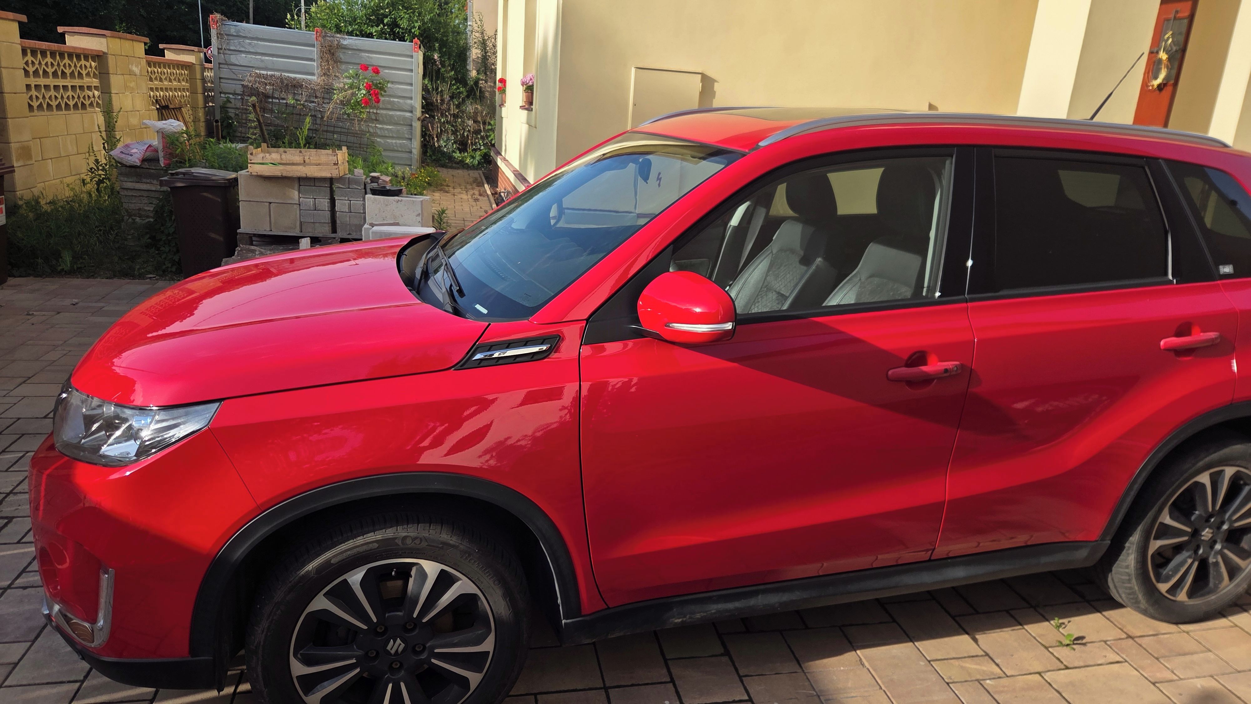 Suzuki Vitara, Suzuki Vitara 1.4T 4x4 103kW - fotka 2