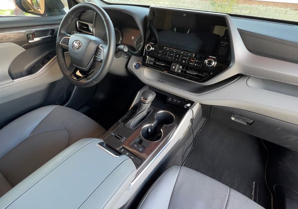 Toyota Highlander, EXECUTIVE - fotka 6