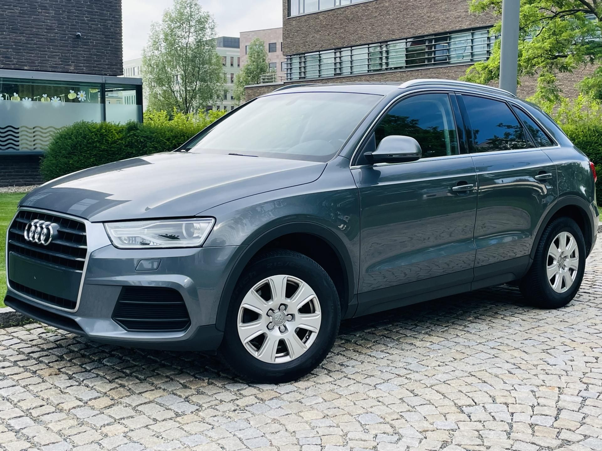 Audi Q3, 1.4TFSI MAN SERVISKA TAŽNÉ - fotka 2