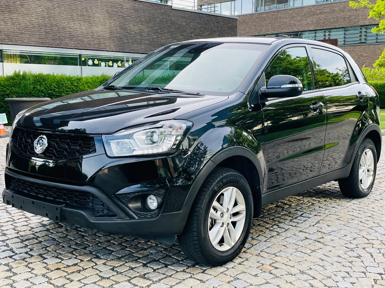 SsangYong Korando, 2.0i MANUÁL 1.MAJITEL SERVISKA - fotka 3