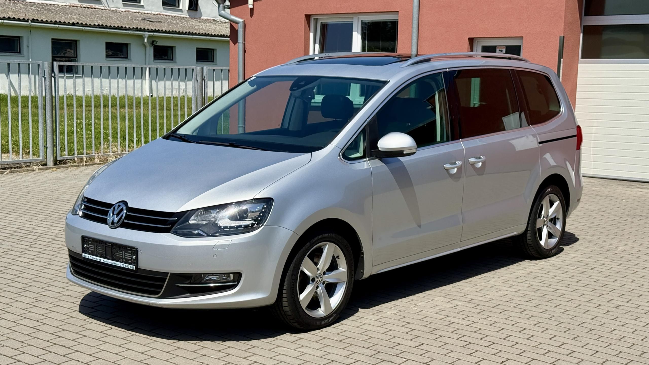 Volkswagen Sharan, 2.0TSi*147kW*DSG*7MÍST*WEBASTO