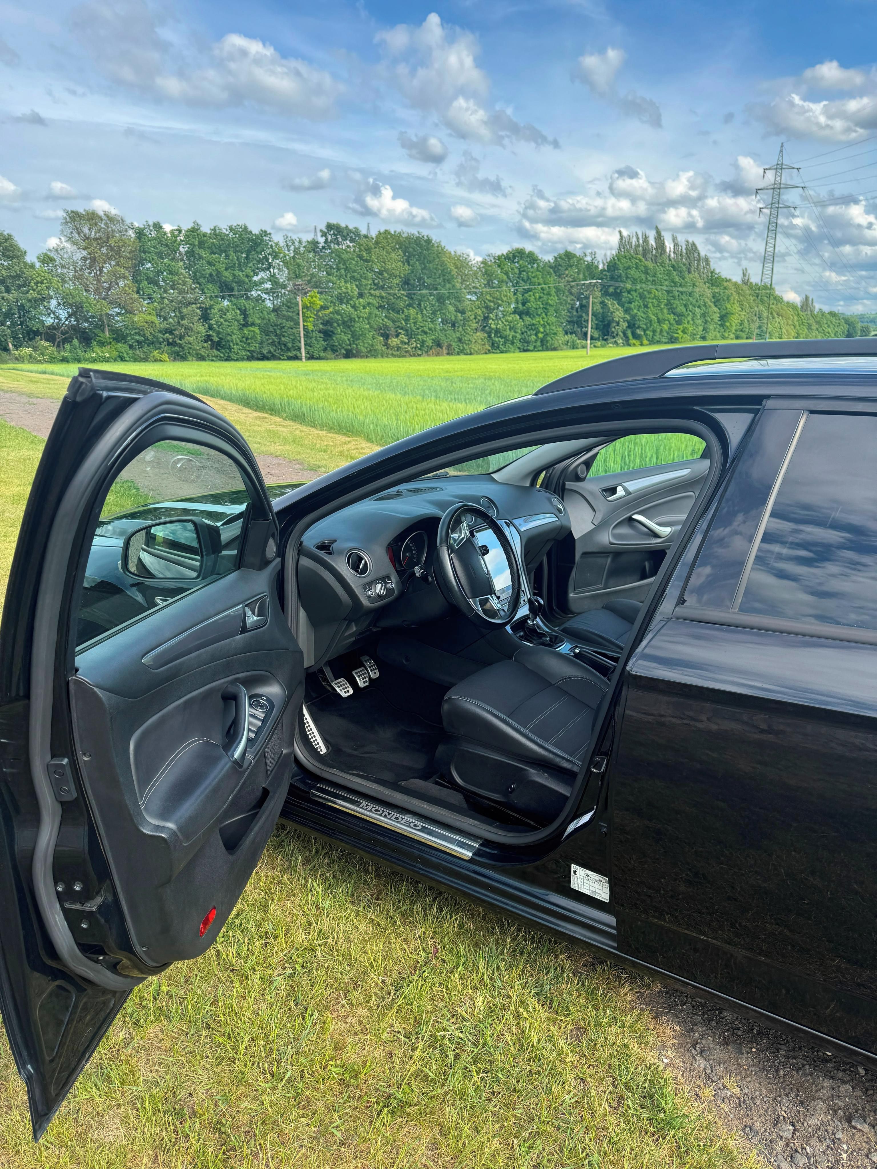 Ford Mondeo, 2.0 TDI, 103 kW, manuál - fotka 4