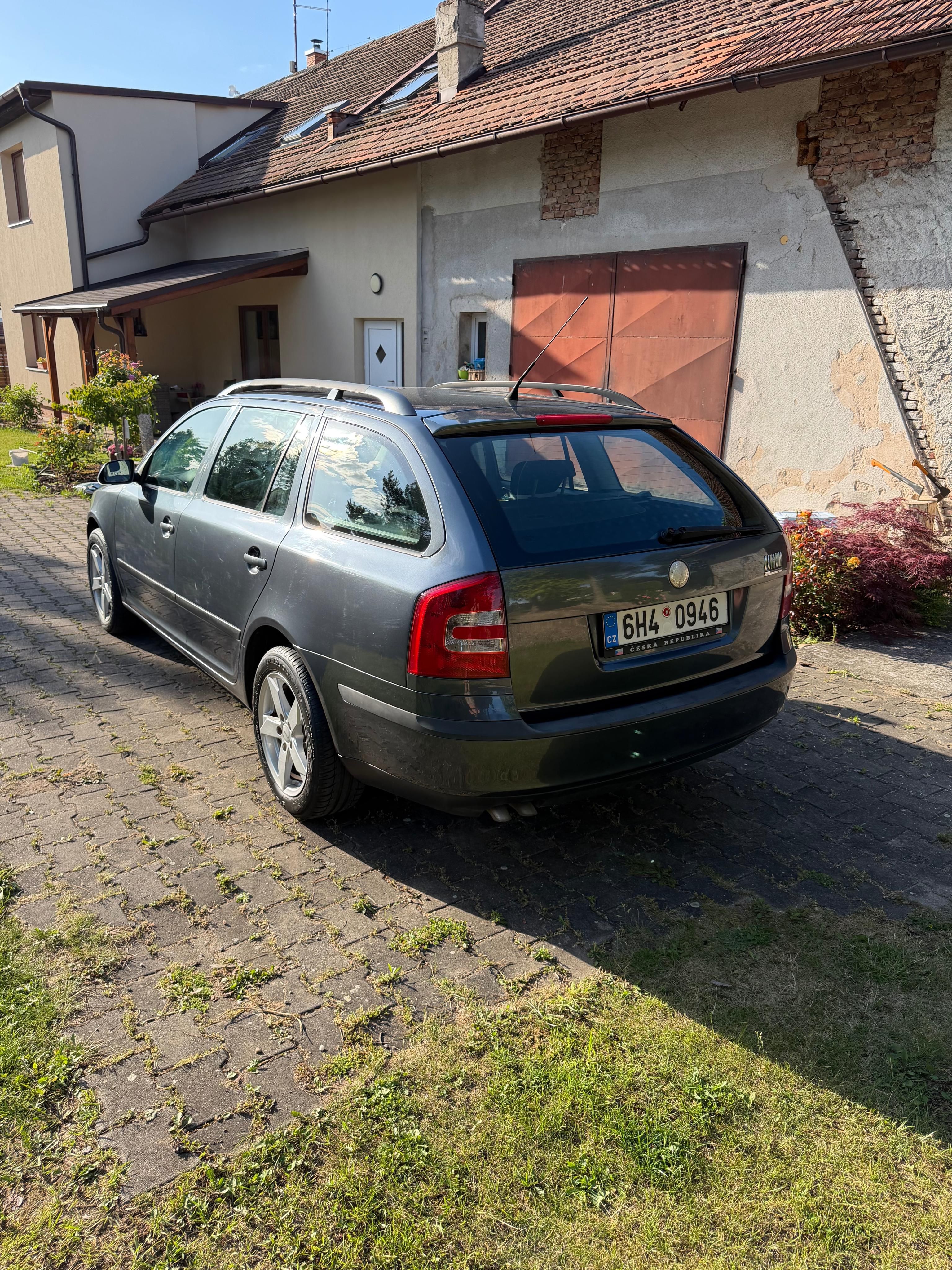Škoda Octavia - fotka 4