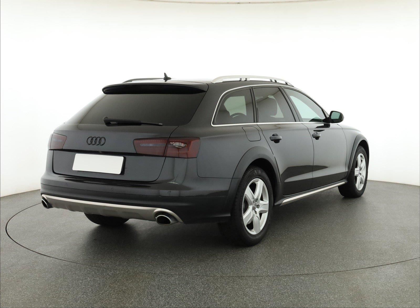 Audi A6 allroad, 3.0 TDI, 4X4, Automat, Kůže - fotka 5
