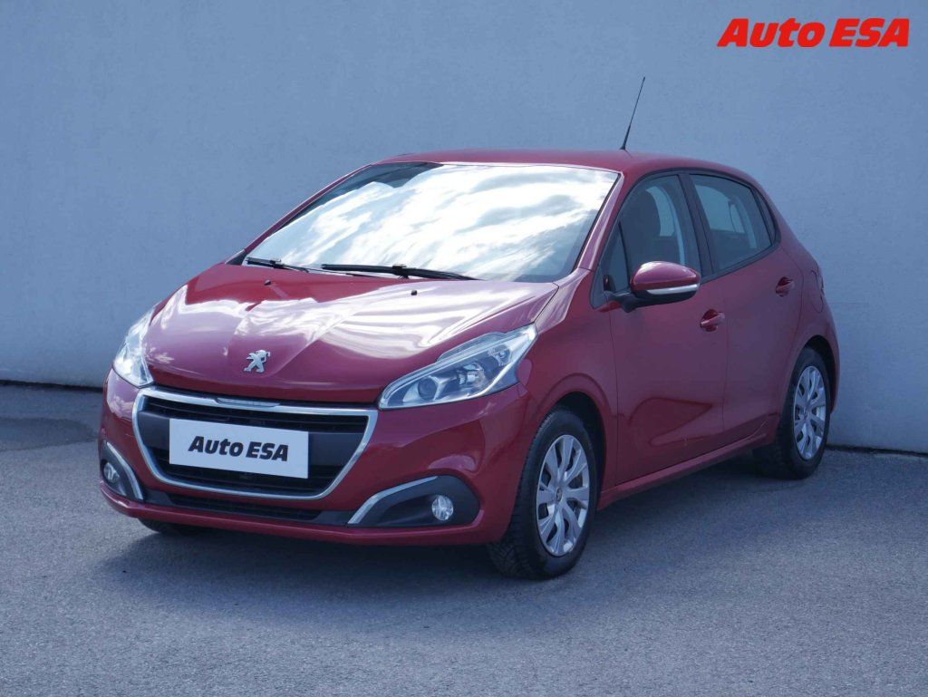 Peugeot 208, 1.2 PT,ČR - fotka 3