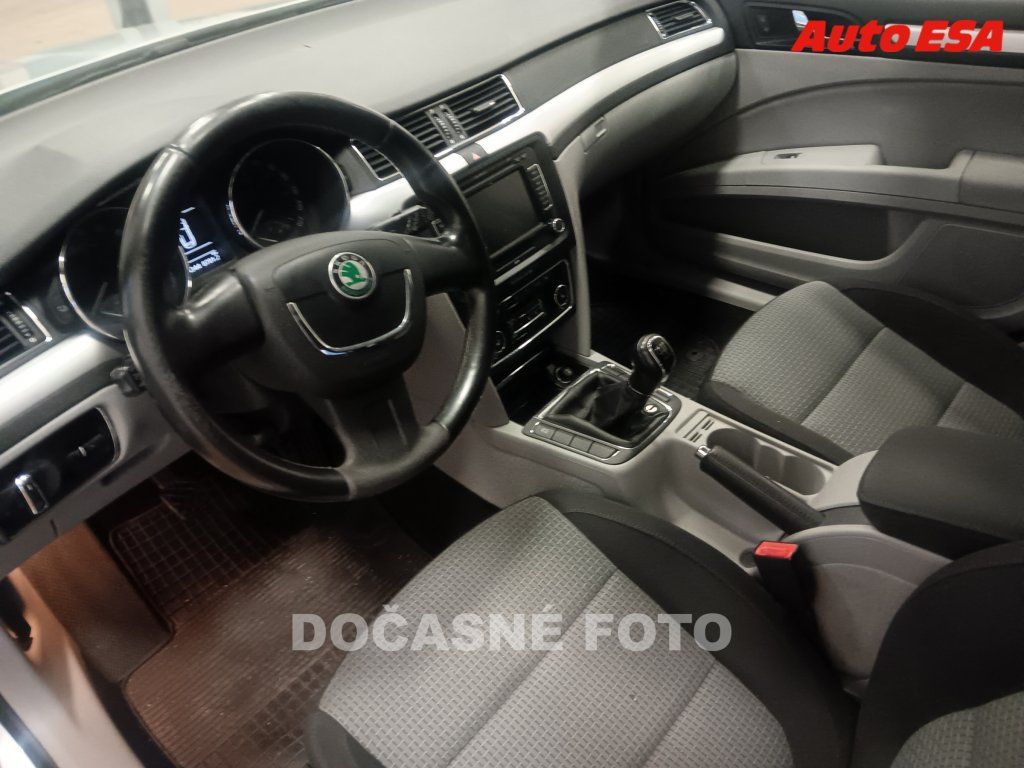 Škoda Superb, 2.0TDI,ČR,xenon,panorama - fotka 3