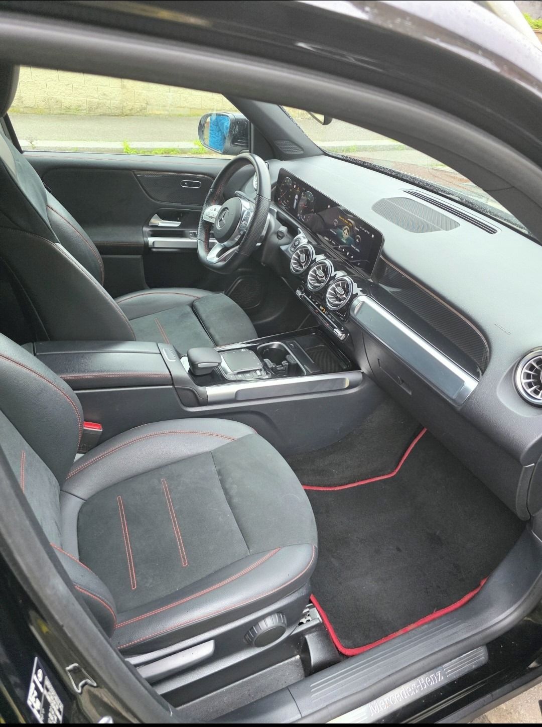 Mercedes-Benz GLB, 2,0 TDI - fotka 5