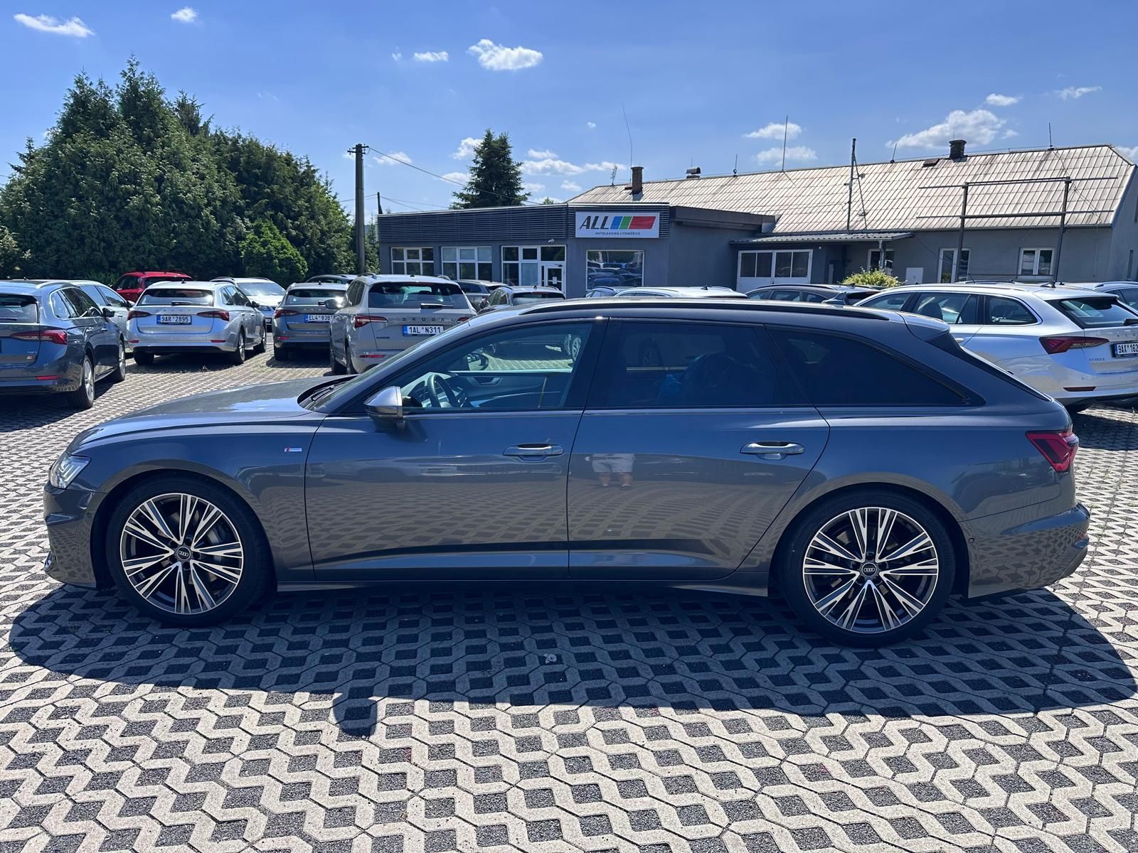 Audi A6 allroad, 3,0 TDI Quattro 210kW S line - fotka 6