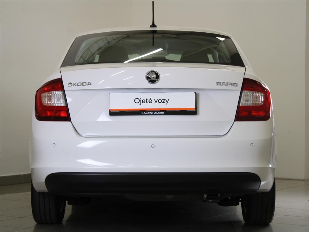 Škoda Rapid, 1,0 TSI 81kW 1.maj.ČR 153tkm. - fotka 4