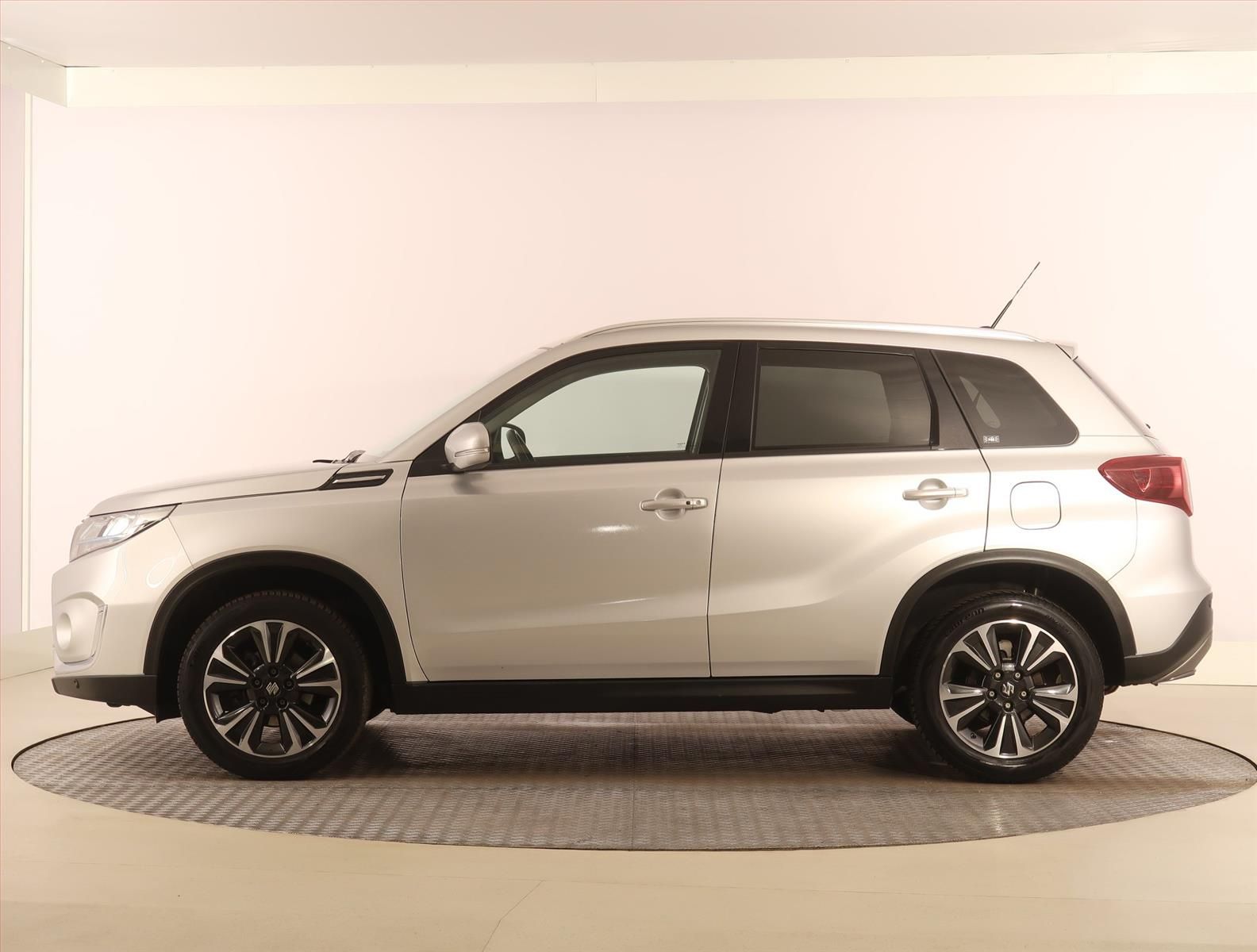 Suzuki Vitara, 1.4 BoosterJet, Serv.kniha - fotka 3