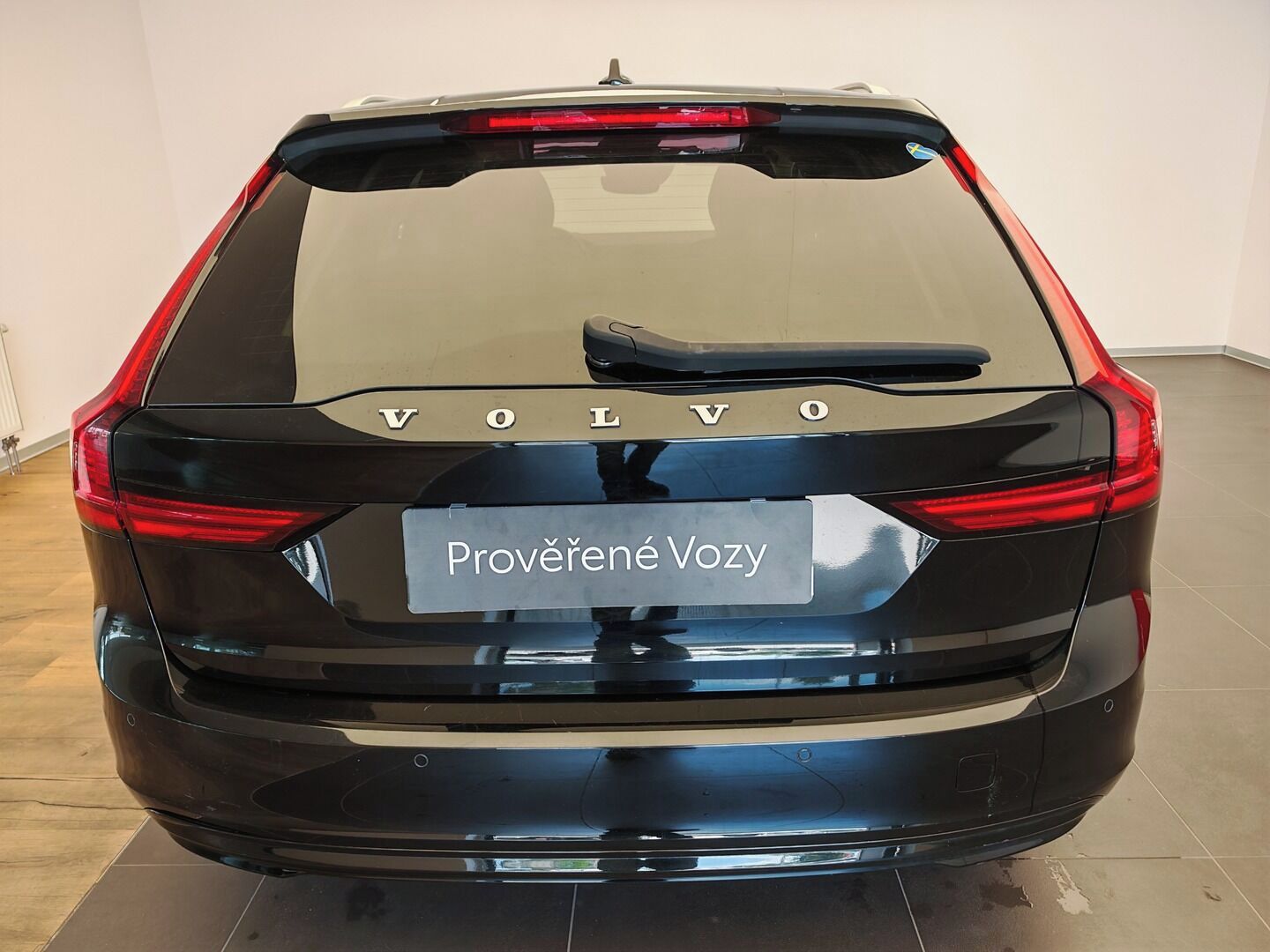 Volvo V90, Momentum Advanced - fotka 5