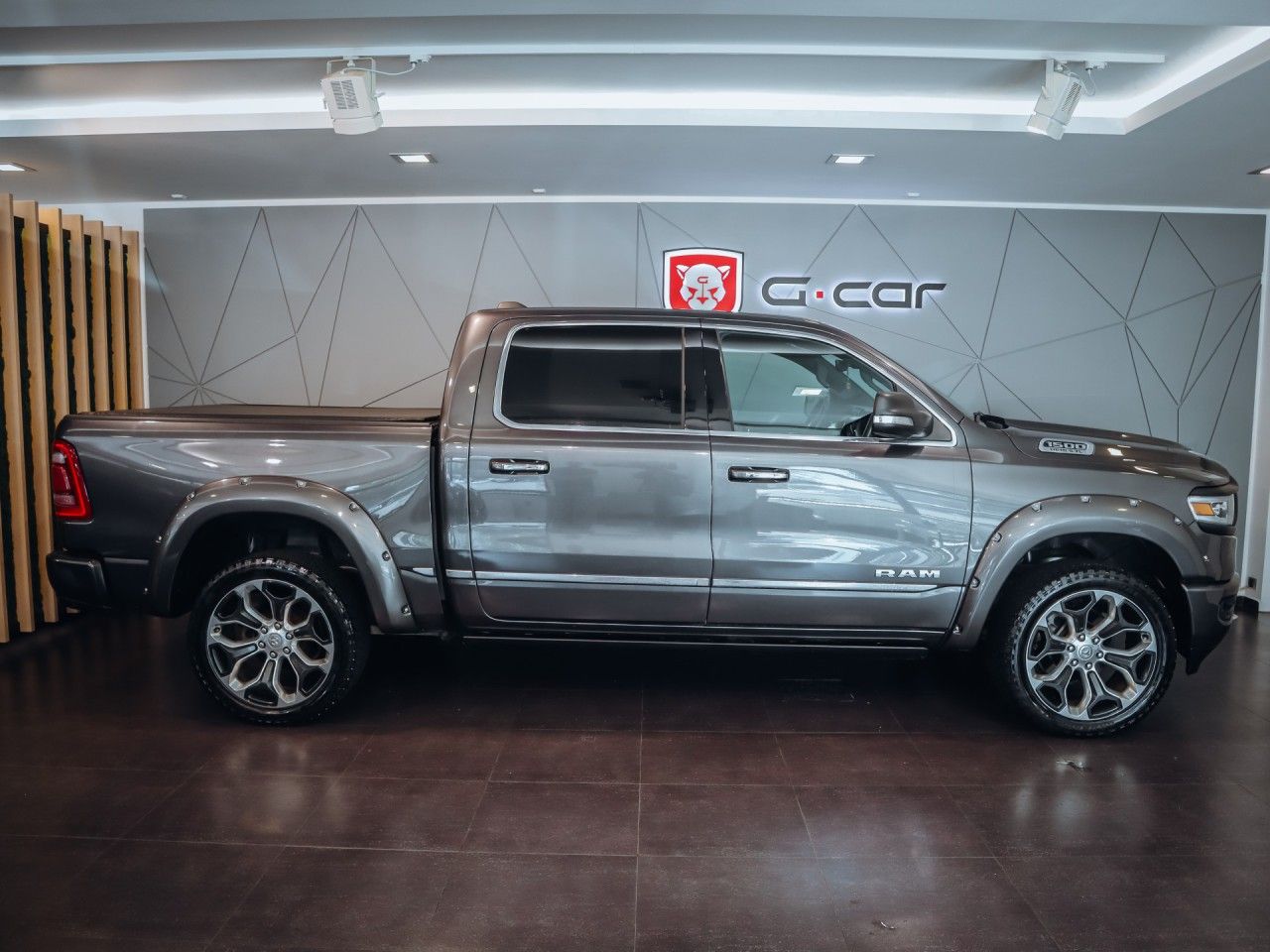 Dodge Ram 1500, 5.7 LIMITED 295 kW - fotka 3