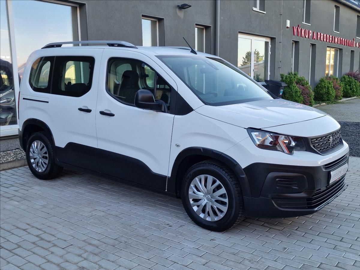 Peugeot Rifter, 1.2 PureTech 110 S&S,ČR,1.Maj - fotka 2