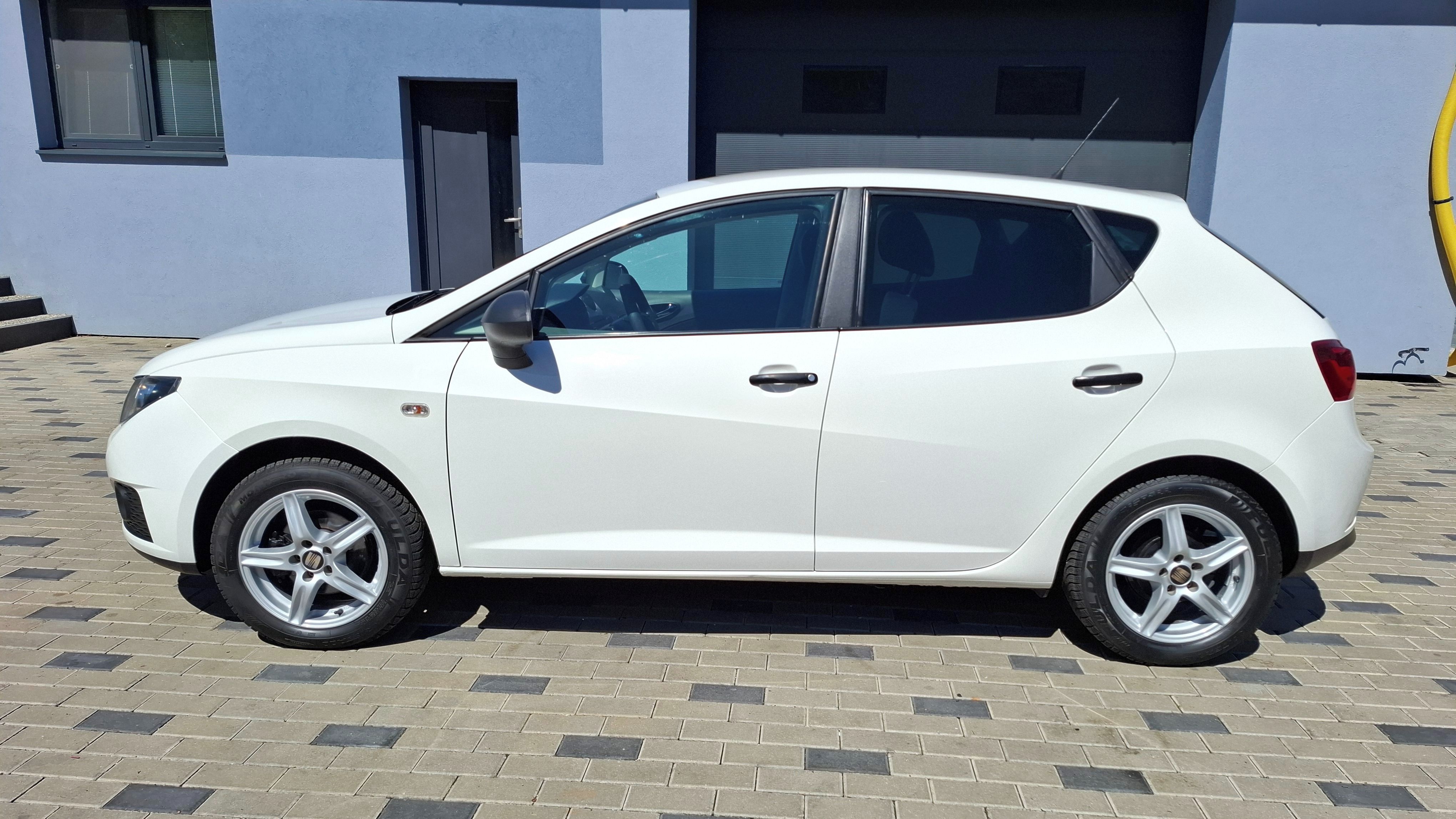 Seat Ibiza, IV 1,2 HTP - 51kw. PĚKNÝ STAV - fotka 2