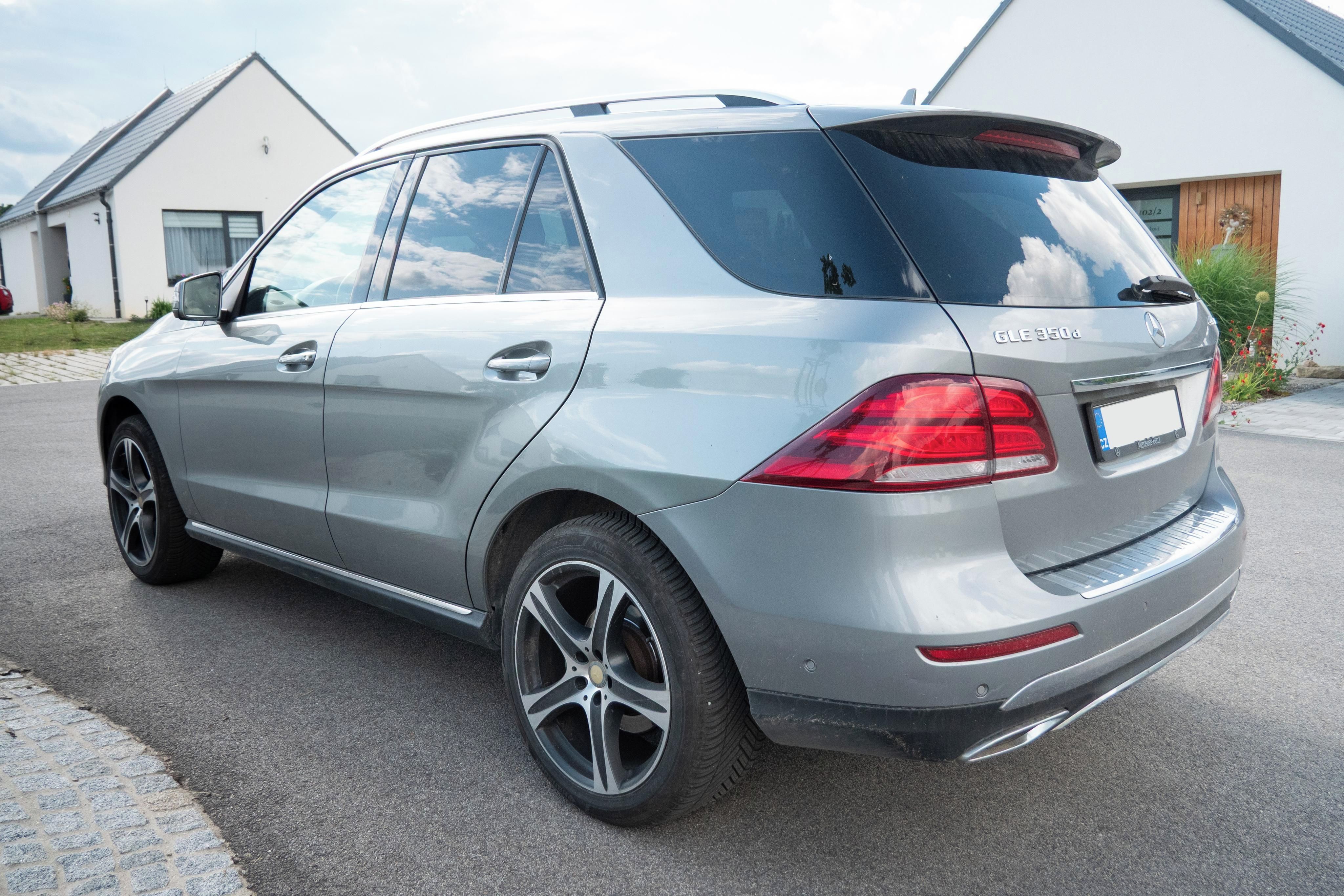 Mercedes-Benz GLE, 350d 190kW 4matic - fotka 4