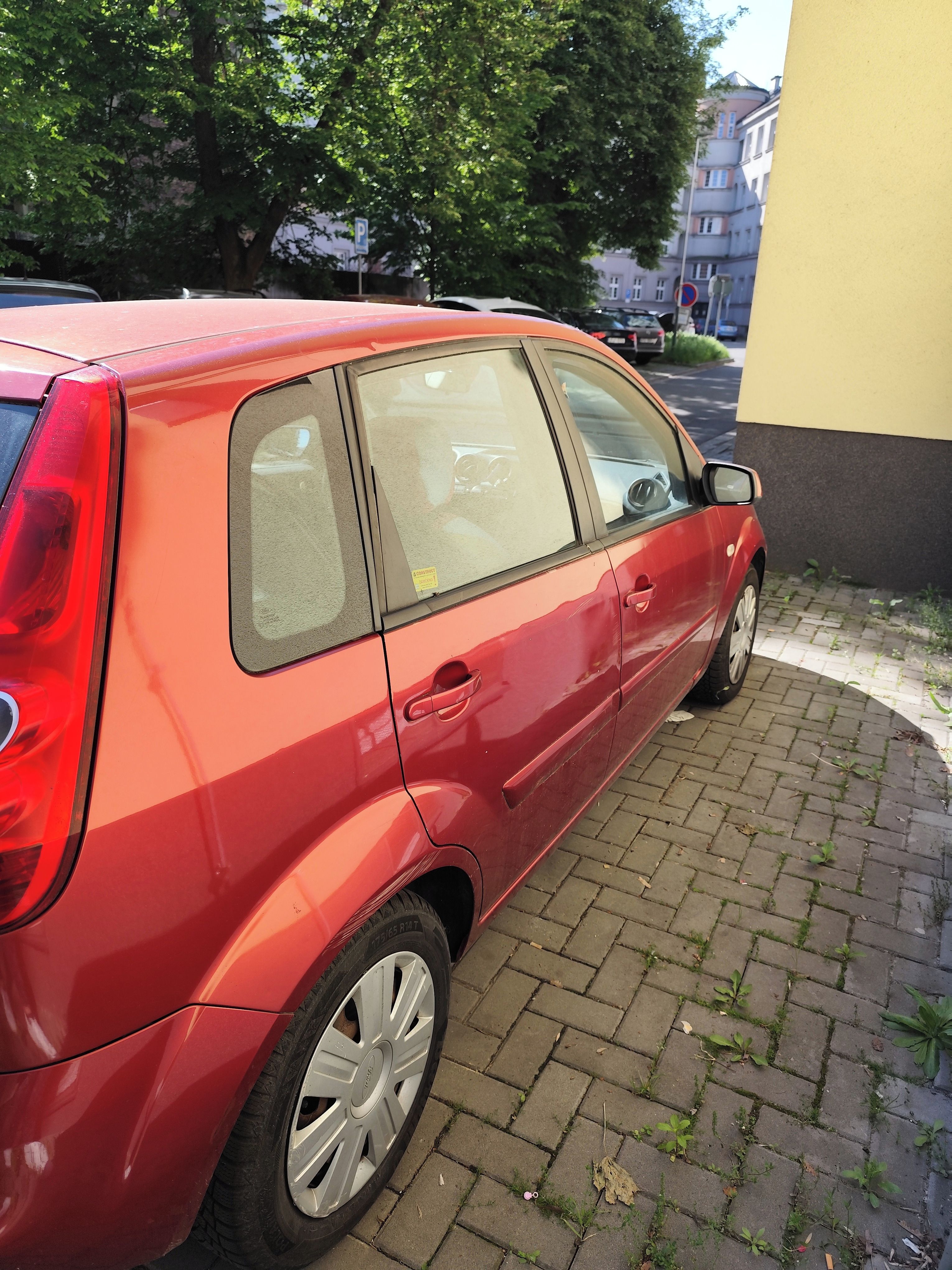 Ford Fiesta, 1,3 benzín - servisováno - fotka 3