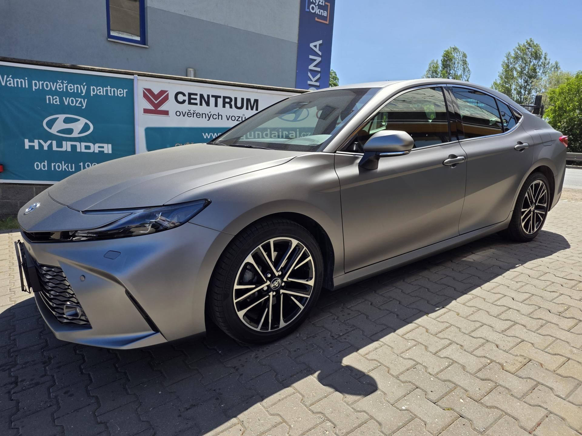 Toyota Camry, 2.5-HEV-ZÁRUKA-1.MAJ-FOLIE - fotka 5