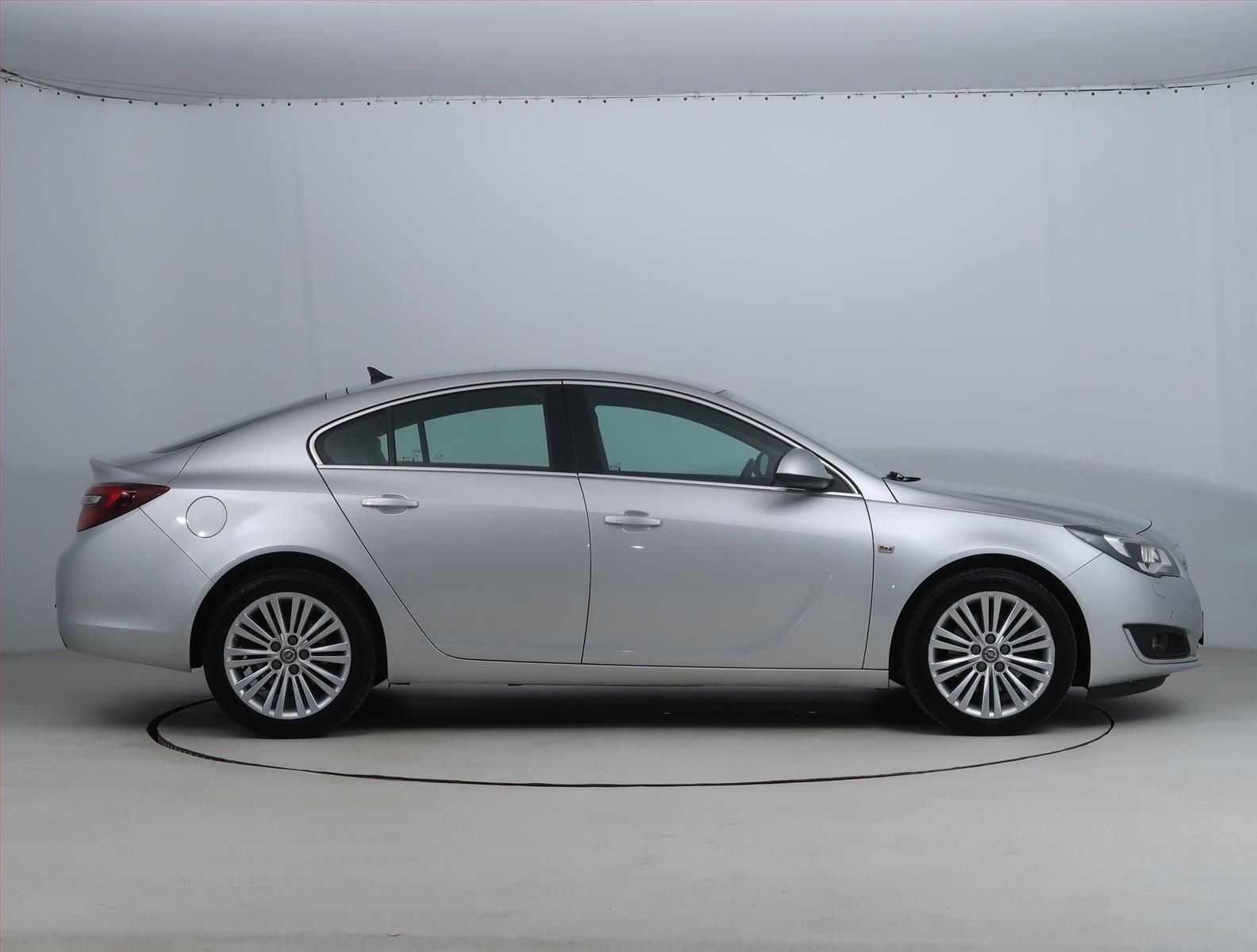 Opel Insignia, 2.0 CDTI, Automat, Navi - fotka 6