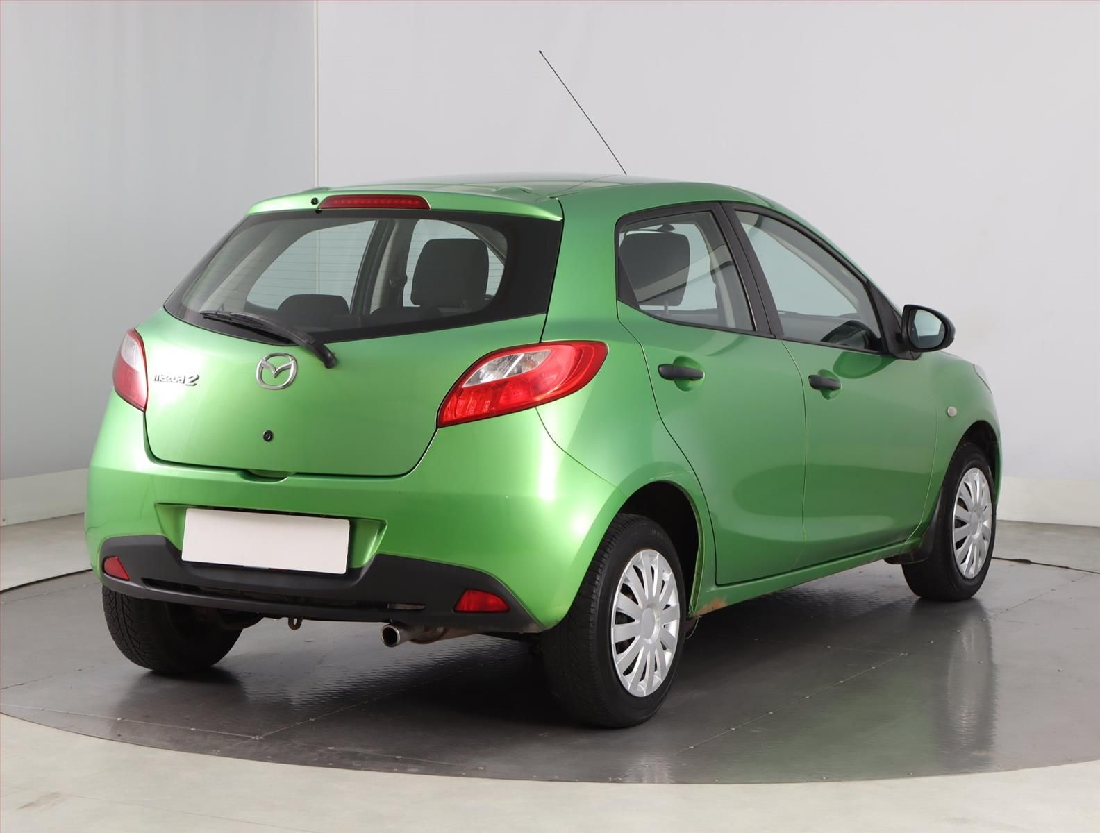 Mazda 2, 1.3 i, zamluveno - fotka 5