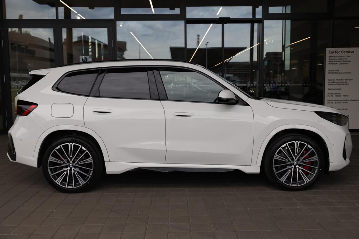 BMW X1, xDrive23d - fotka 4