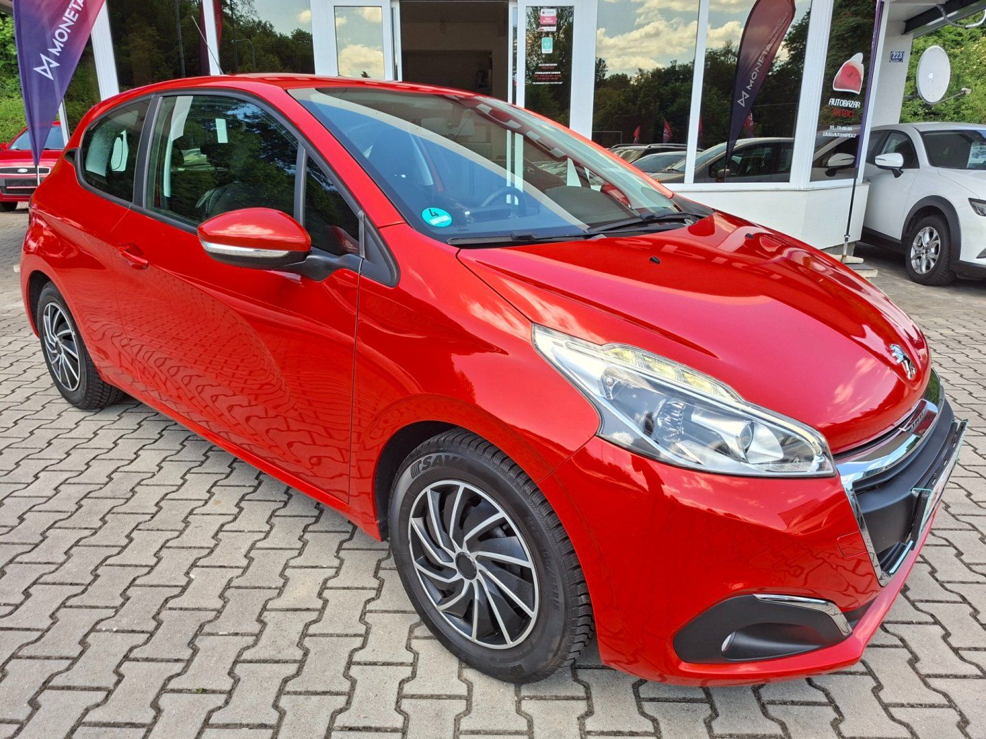 Peugeot 208, 1.0i 50kW -KLIMA-SENZORY