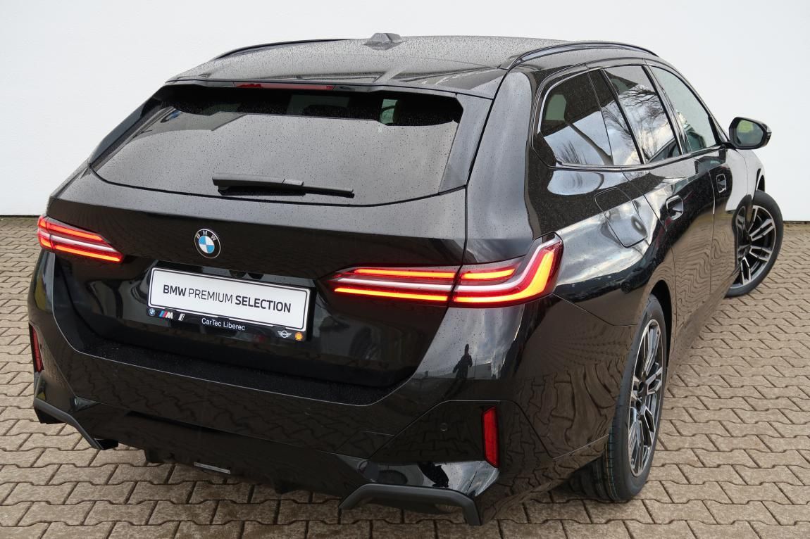 BMW Řada 5, 520i - fotka 3
