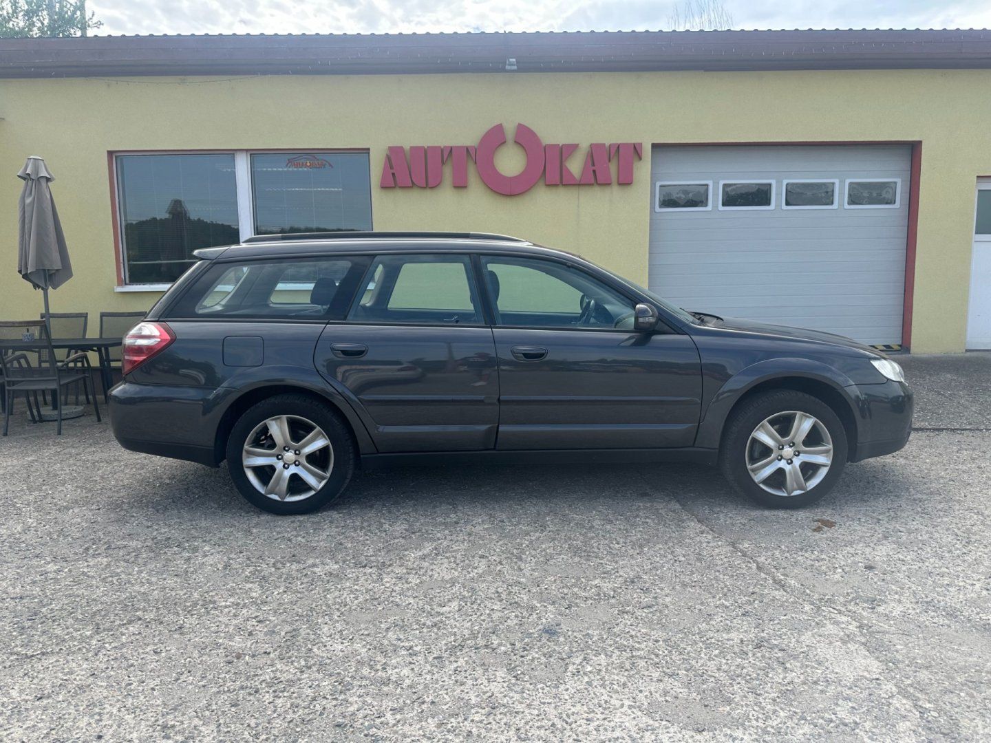 Subaru Outback, 2.5i 4x4/127kW/Tempomat - fotka 2