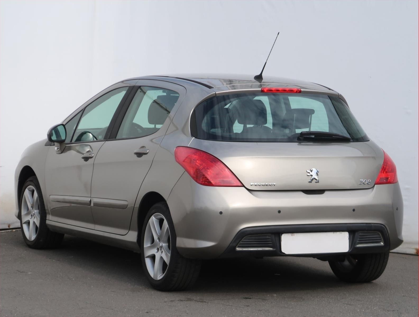 Peugeot 308, 1.6 VTi, po STK - fotka 4
