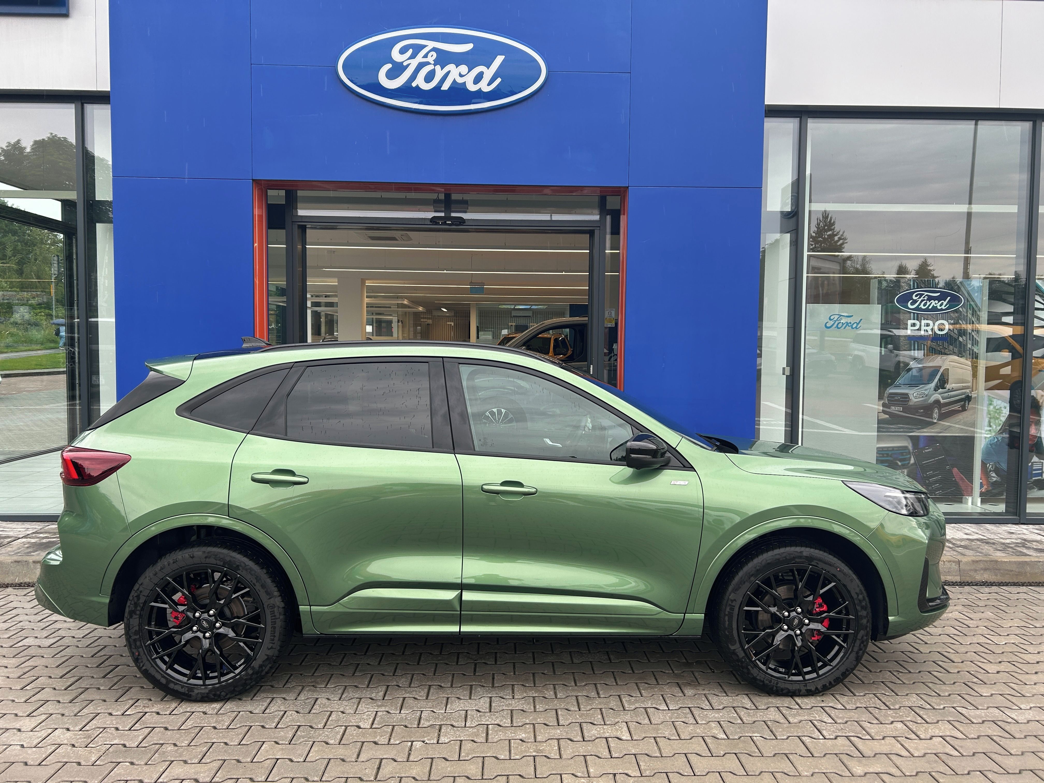 Ford Kuga, 2.5 Hybrid HEV 132kW ST-Line - fotka 4