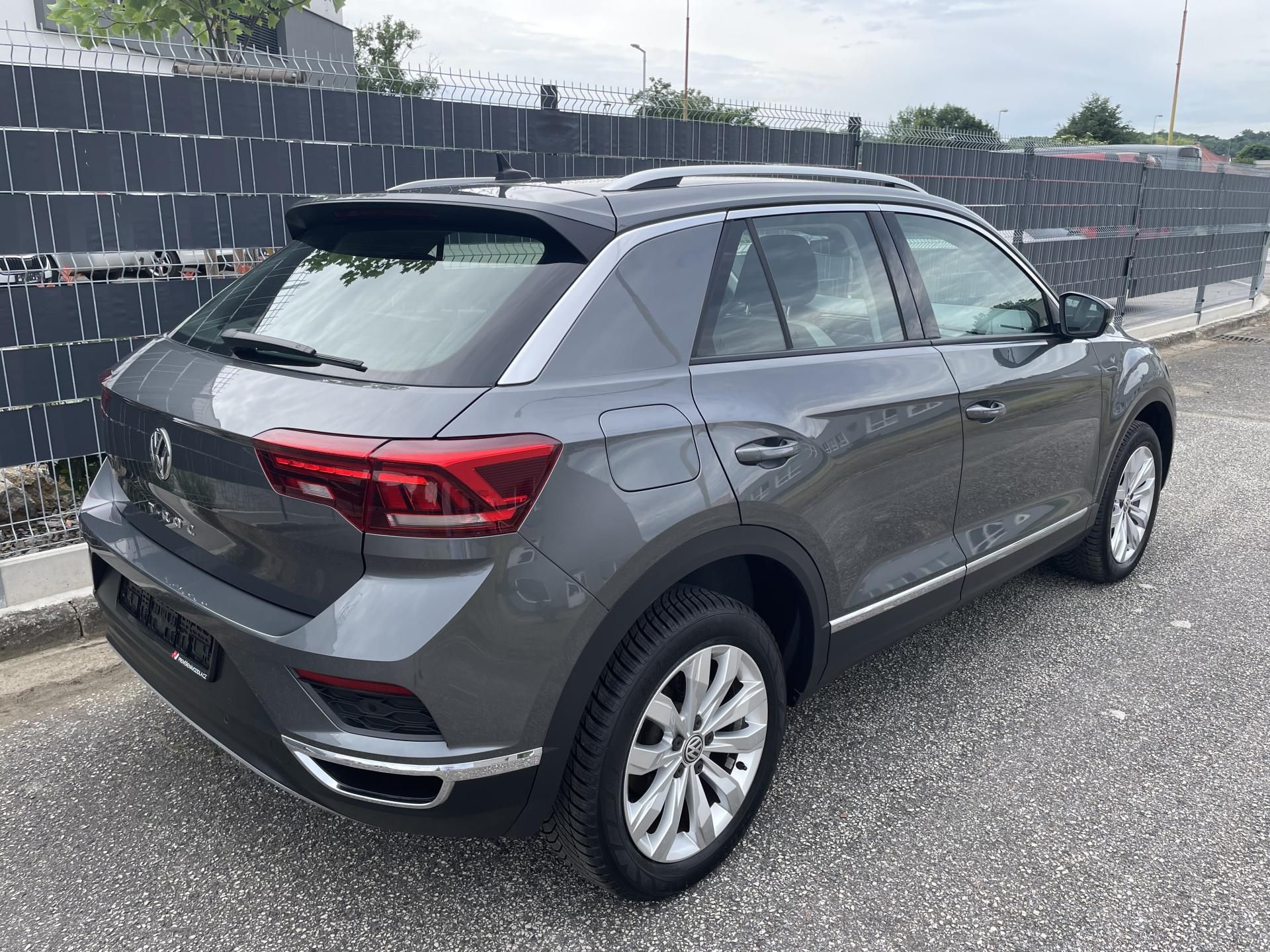 Volkswagen T-Roc, 2.0 TDI 110 kW DSG SPORT - fotka 4