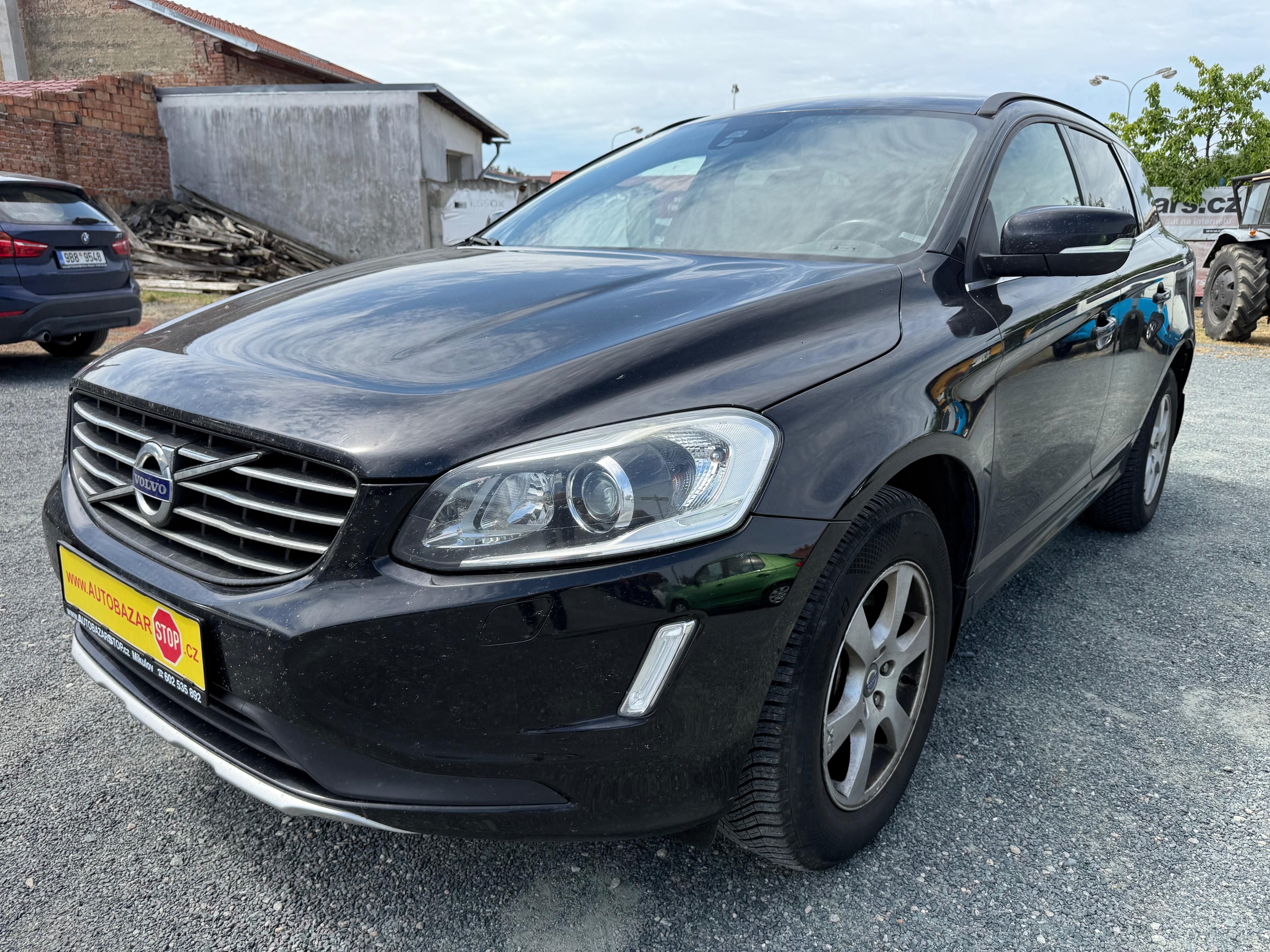 Volvo XC60, D5 AWD 4X4 133kW SERVISKA - fotka 3